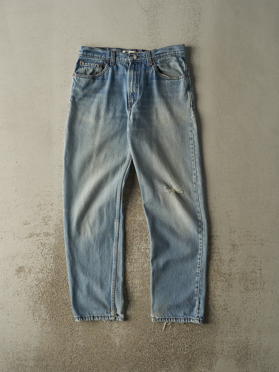 Vintage Y2K Light Wash Levi's 550 Jeans (33x33)