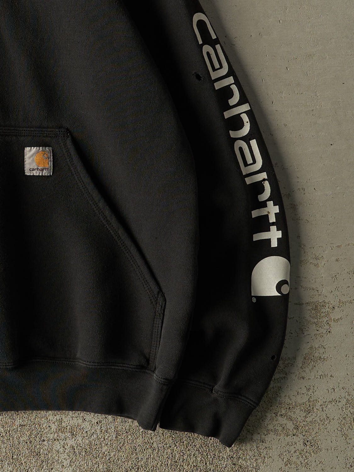 Vintage Y2K Black Carhartt Hoodie (S/M)