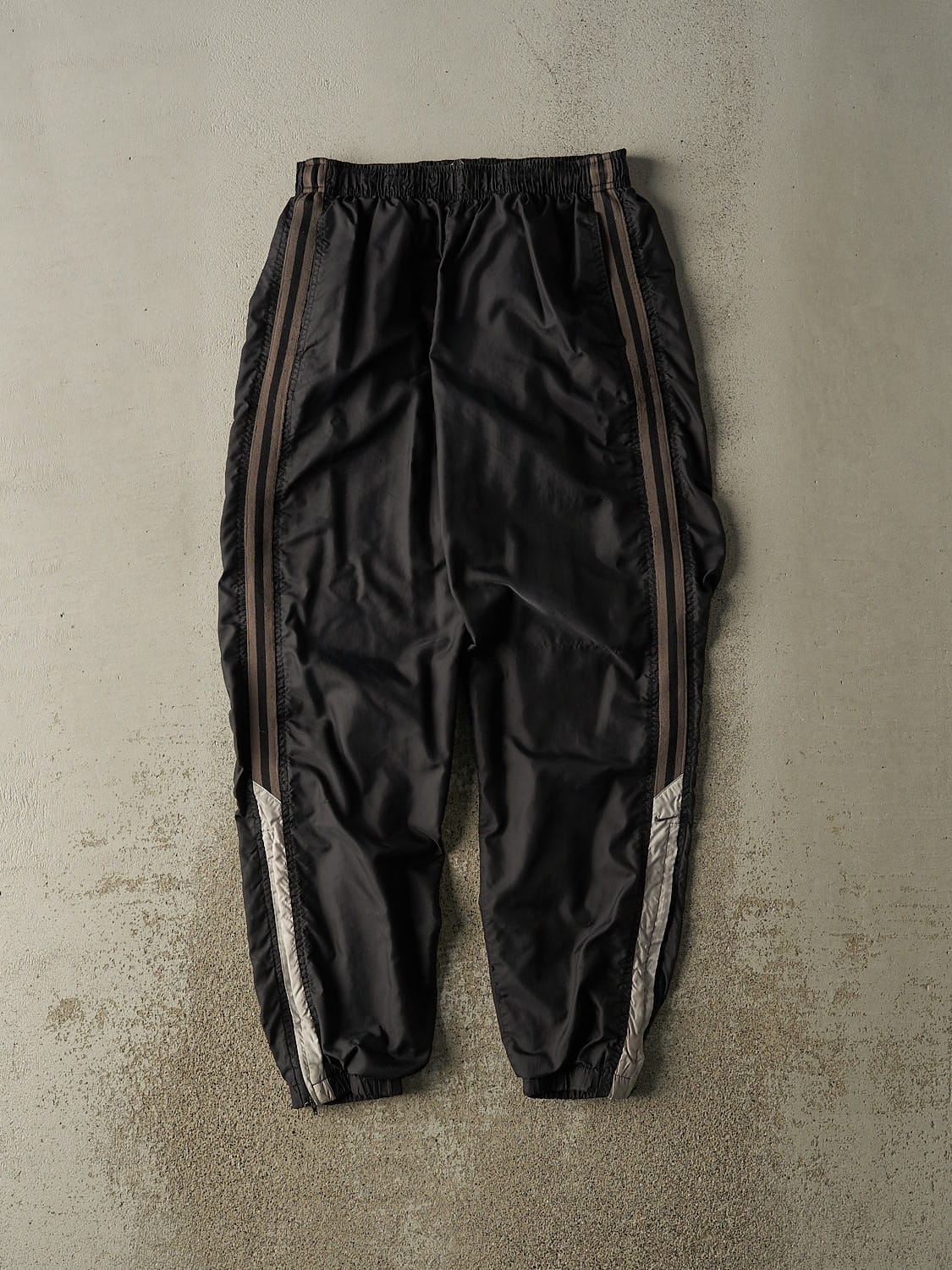 Vintage 90s Black Nike Embroidered Track Pants (28x31)