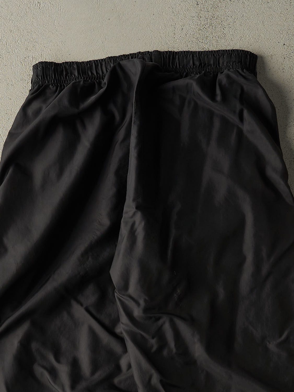 Vintage 90s Black Nike Embroidered Track Pants (28x31)