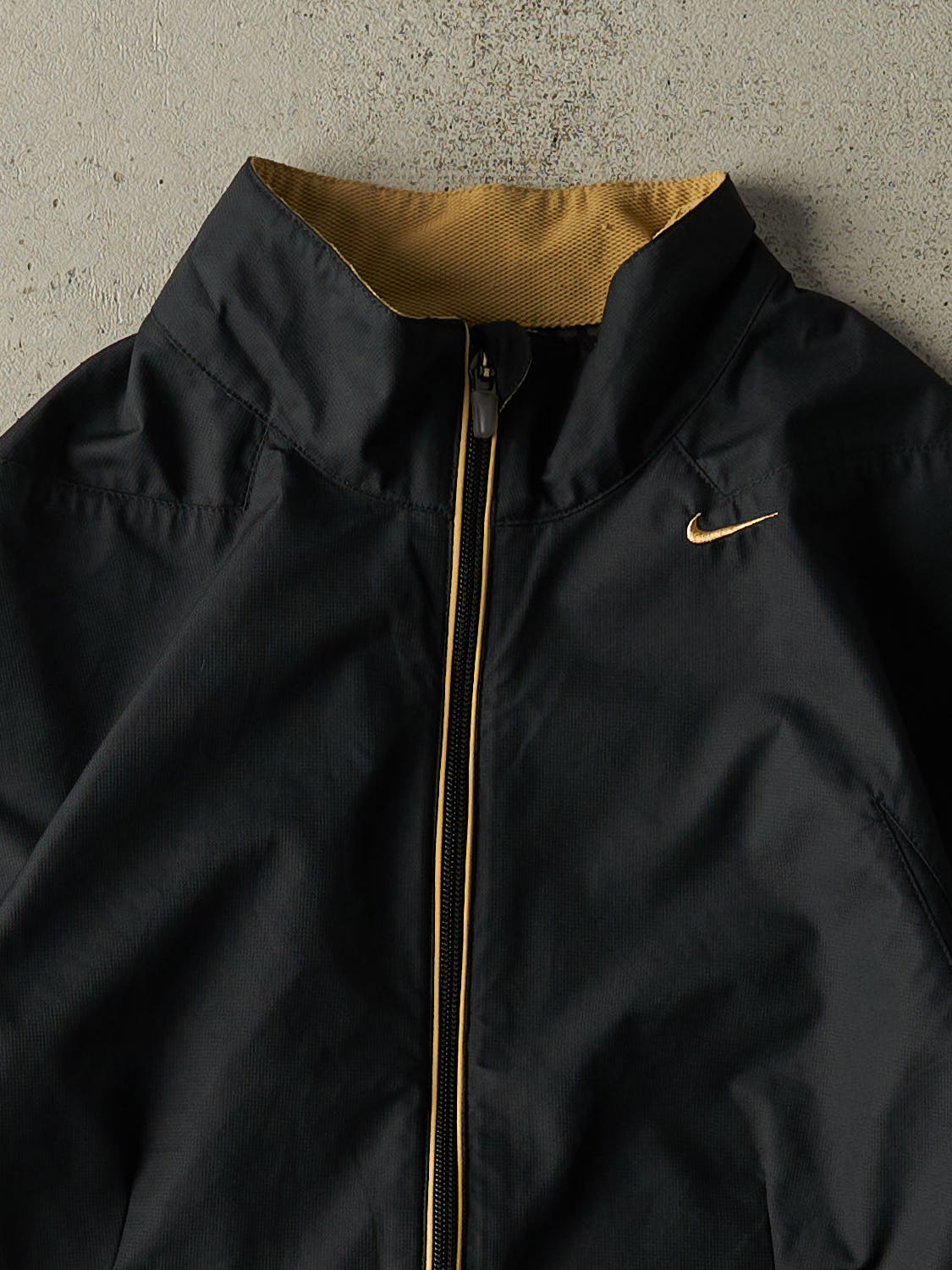 Vintage Y2K Black Nike Windbreaker Jacket (XS/S)
