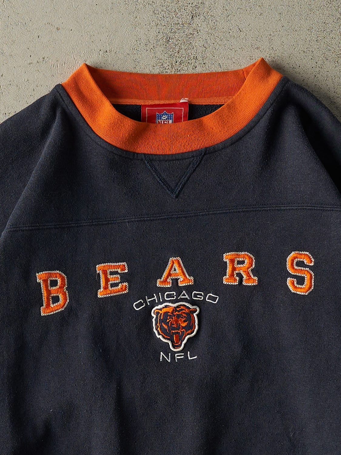Vintage 90s Navy Blue Chicago Bears Embroidered Crewneck (XL/XXL)