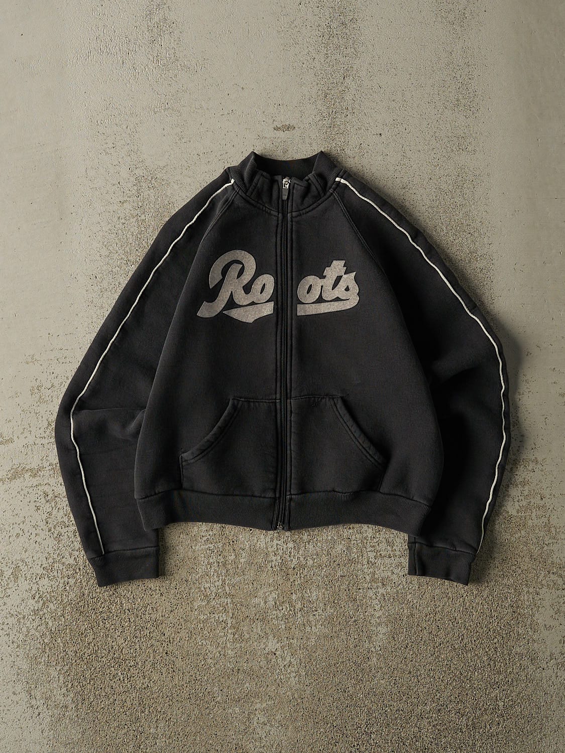 Vintage Y2K Faded Black Roots Embroidered Zip Up Sweater (XXS/XS)