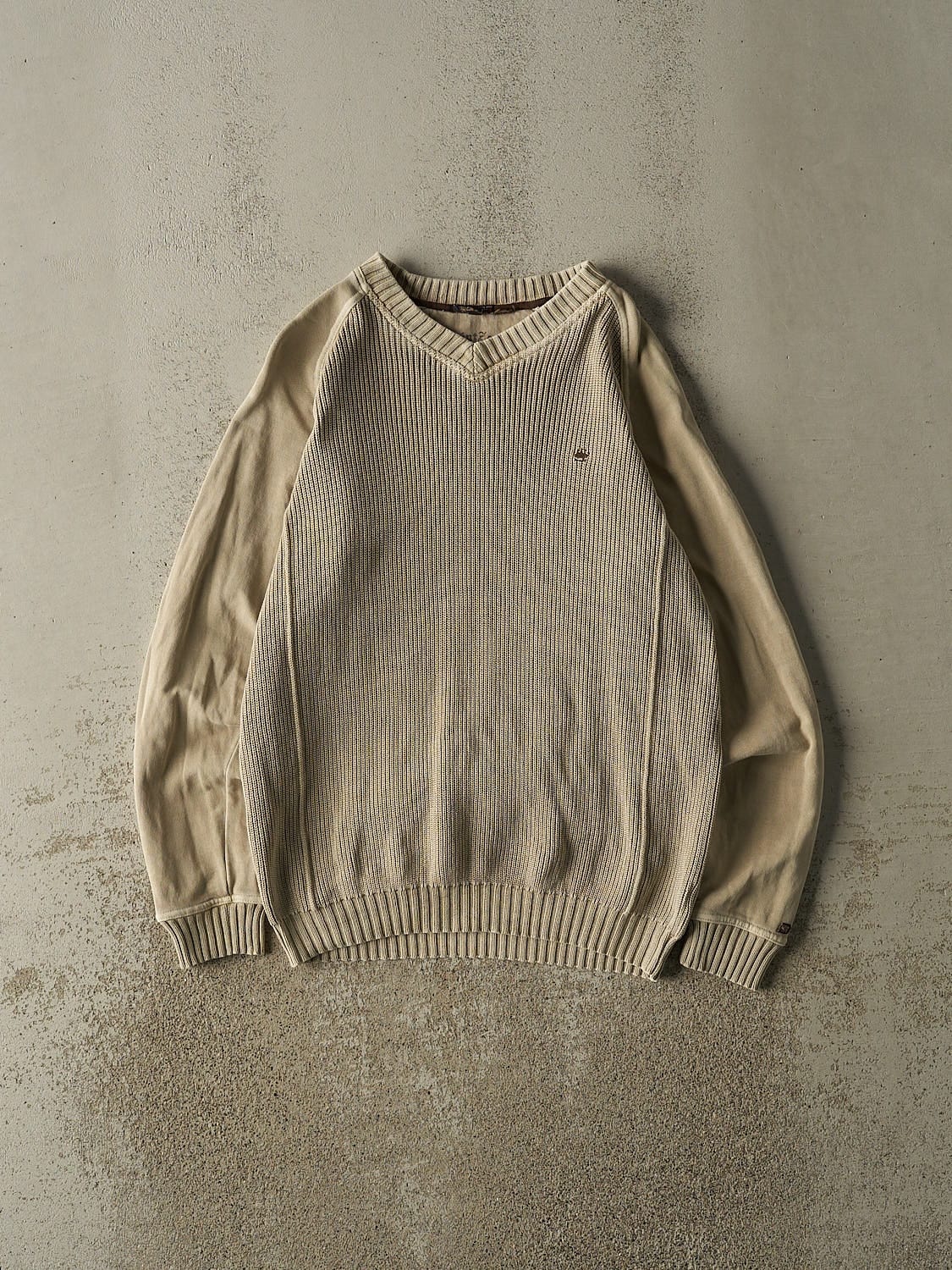 Vintage Y2K Beige Point Zero Embroidered Knit (S/M)
