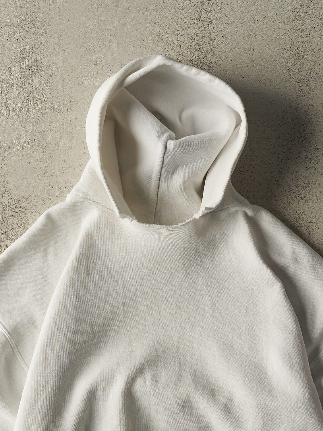 Vintage Y2K White Russell Athletic Hoodie (L)