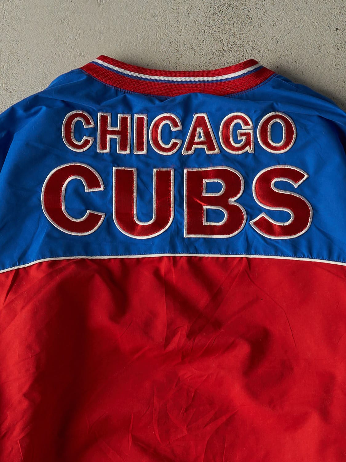Vintage Y2K Red & Blue Chicago Cubs Windbreaker Jacket (XXL)