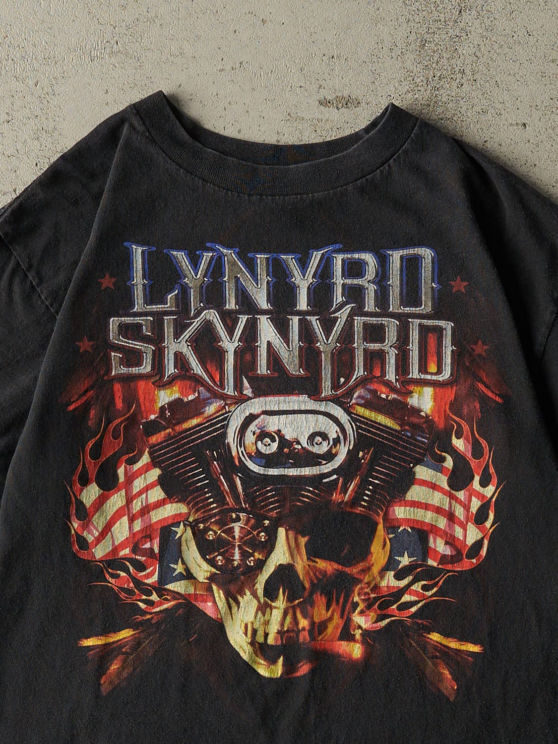 Vintage Y2K Black Lynyrd Skynyrd Tee (S/M)