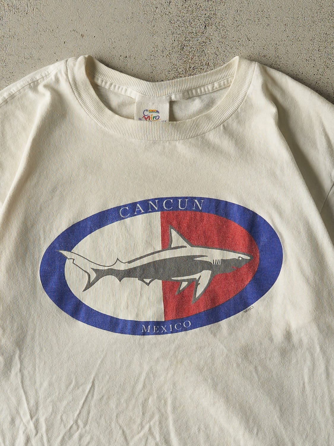 Vintage 90s White Cancun Mexico Tee (L)