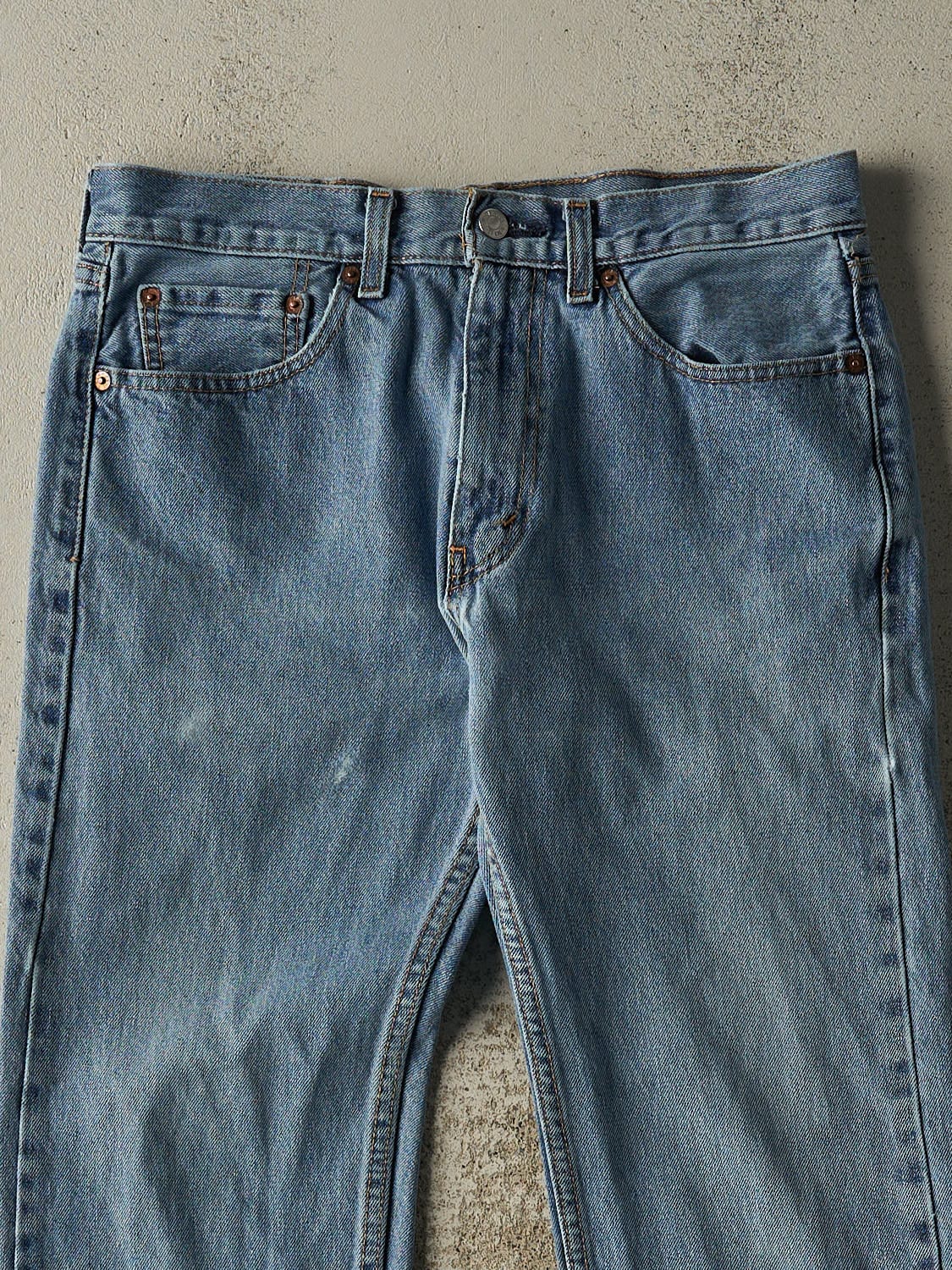 Vintage 90s Mid Wash Levi's 505 Jeans (32x28.5)