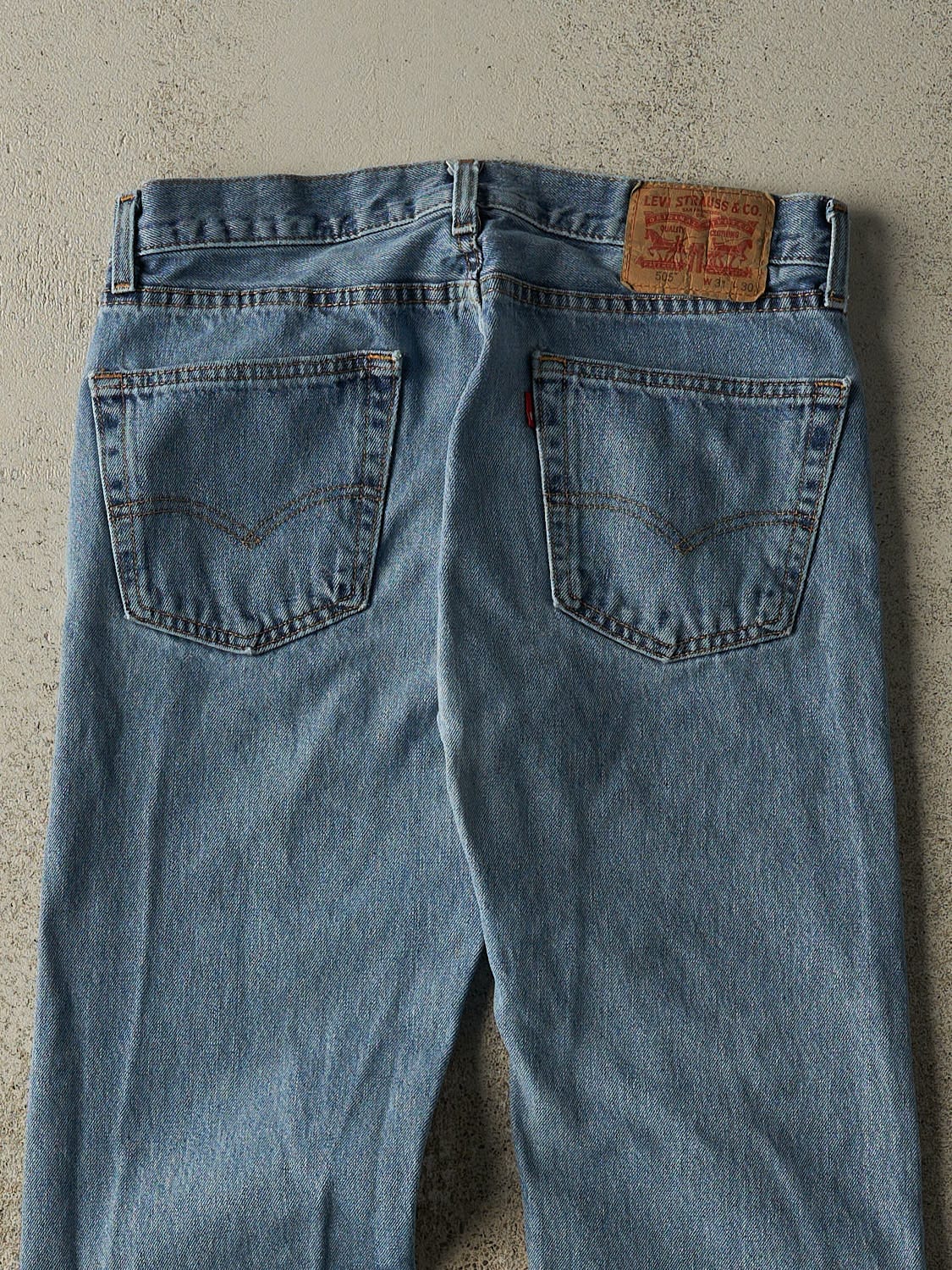 Vintage 90s Mid Wash Levi's 505 Jeans (32x28.5)