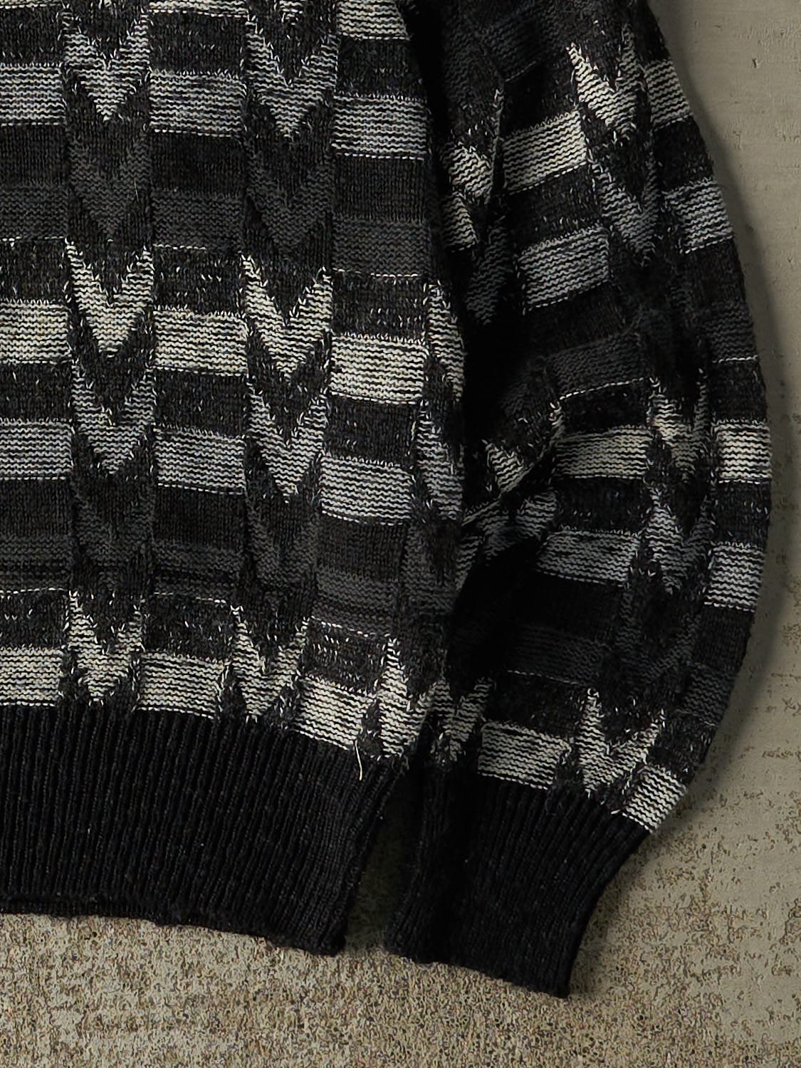 Vintage Y2K Black Patterned Knit (M)