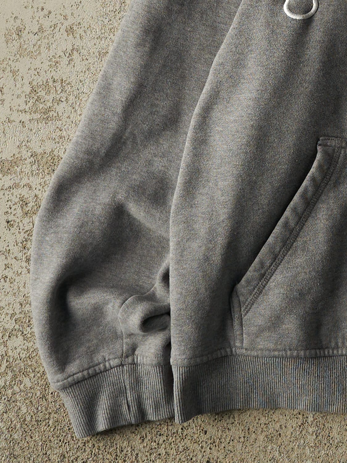 Vintage 90s Grey Fila Embroidered Hoodie (XS/S)