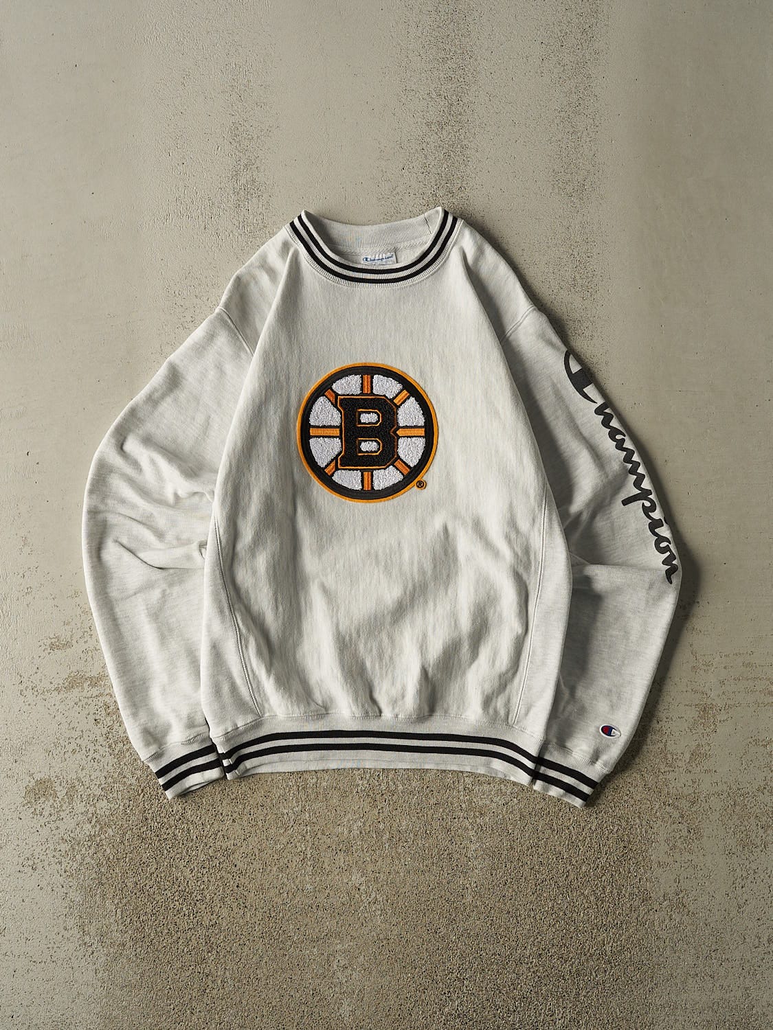 Vintage 90s Heather Grey Champion Reverse Weave Boston Bruins Crewneck (M)