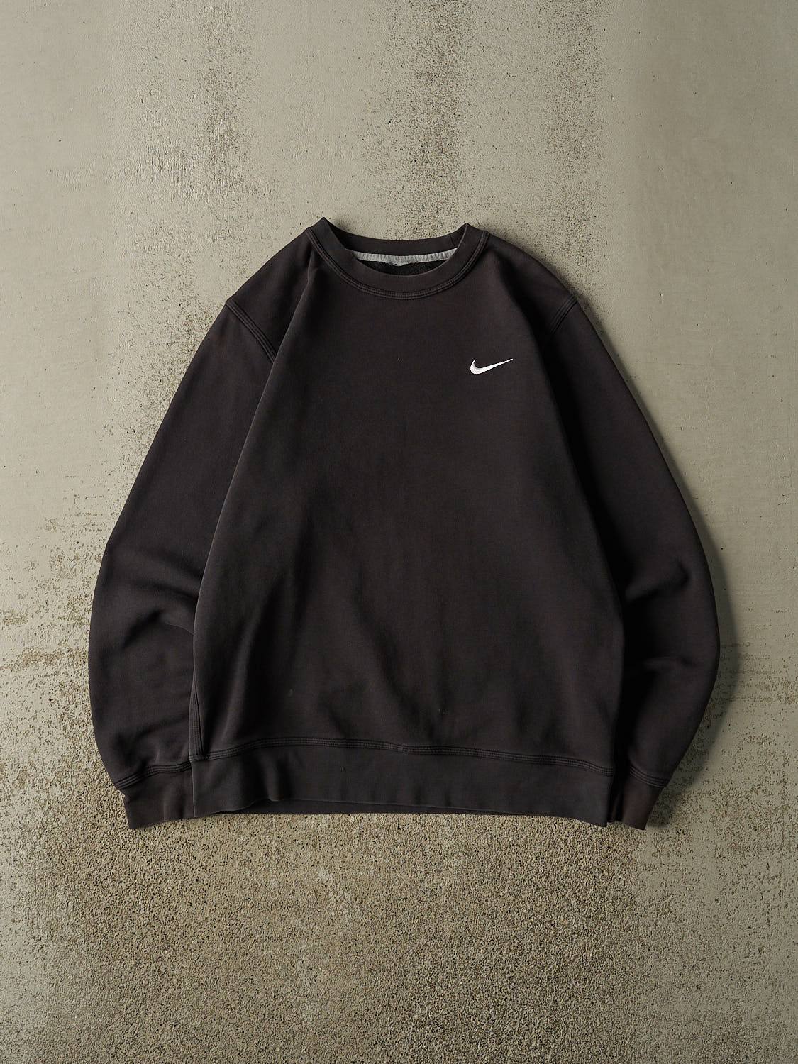 Vintage Y2K Faded Black Nike Embroidered Crewneck (L)