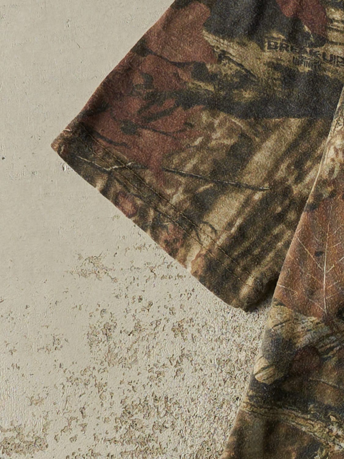 Vintage Y2K Camo Mossy Oak Blank Tee (M/L)