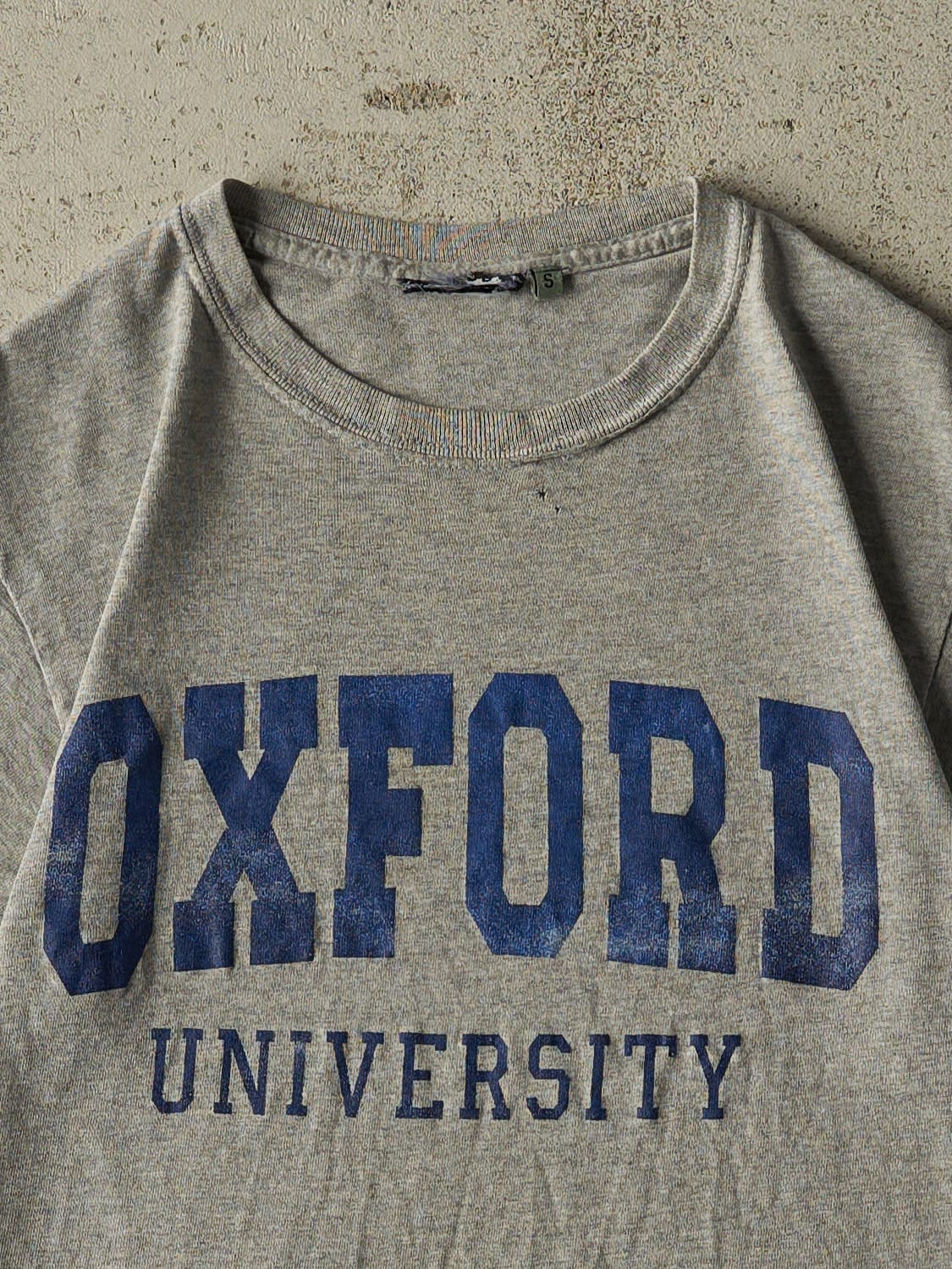 Vintage Y2K Grey Oxford University Tee (XS/S)