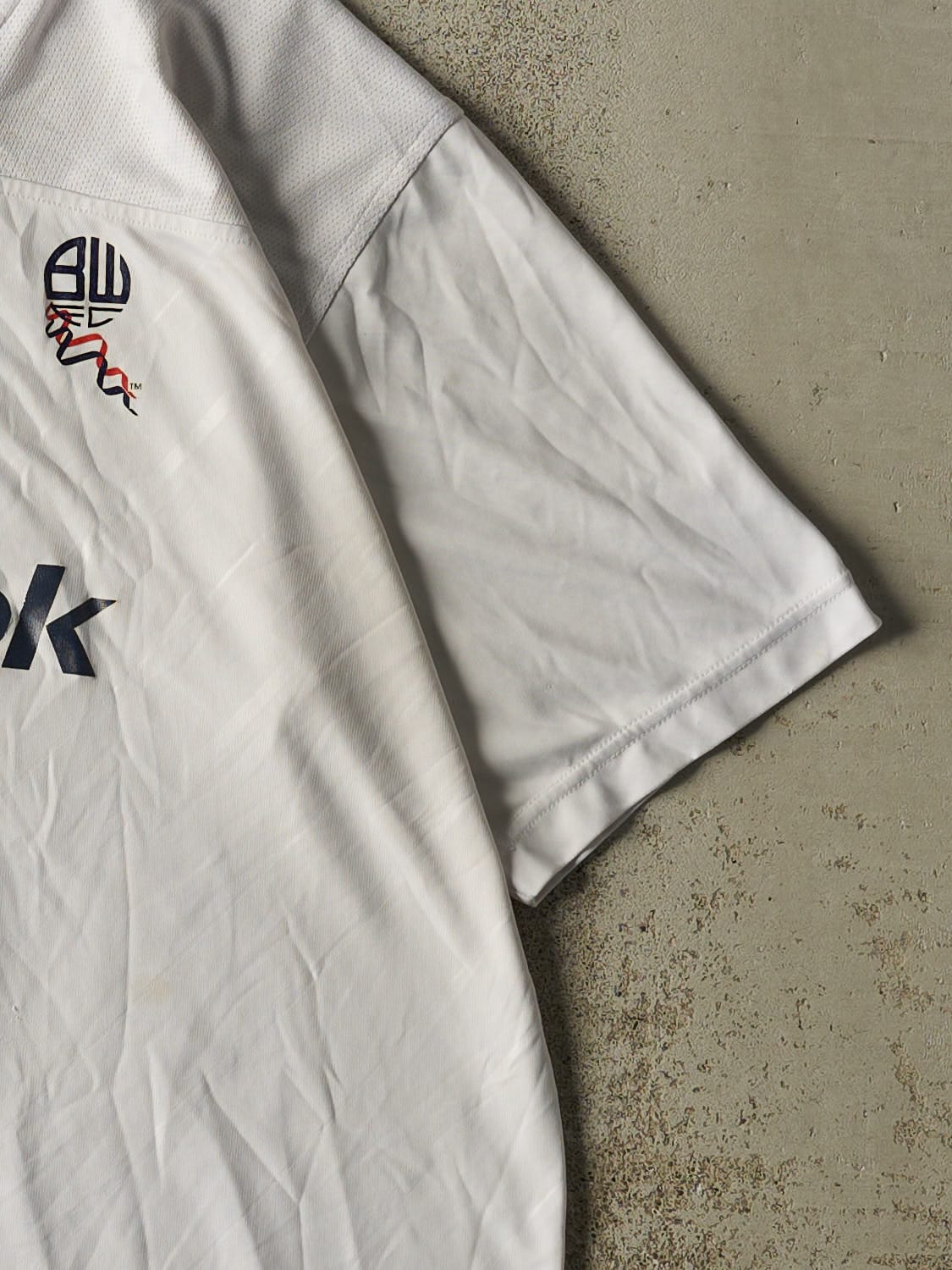 Vintage Y2K White Bolton Wanderers Soccer Jersey (L/XL)