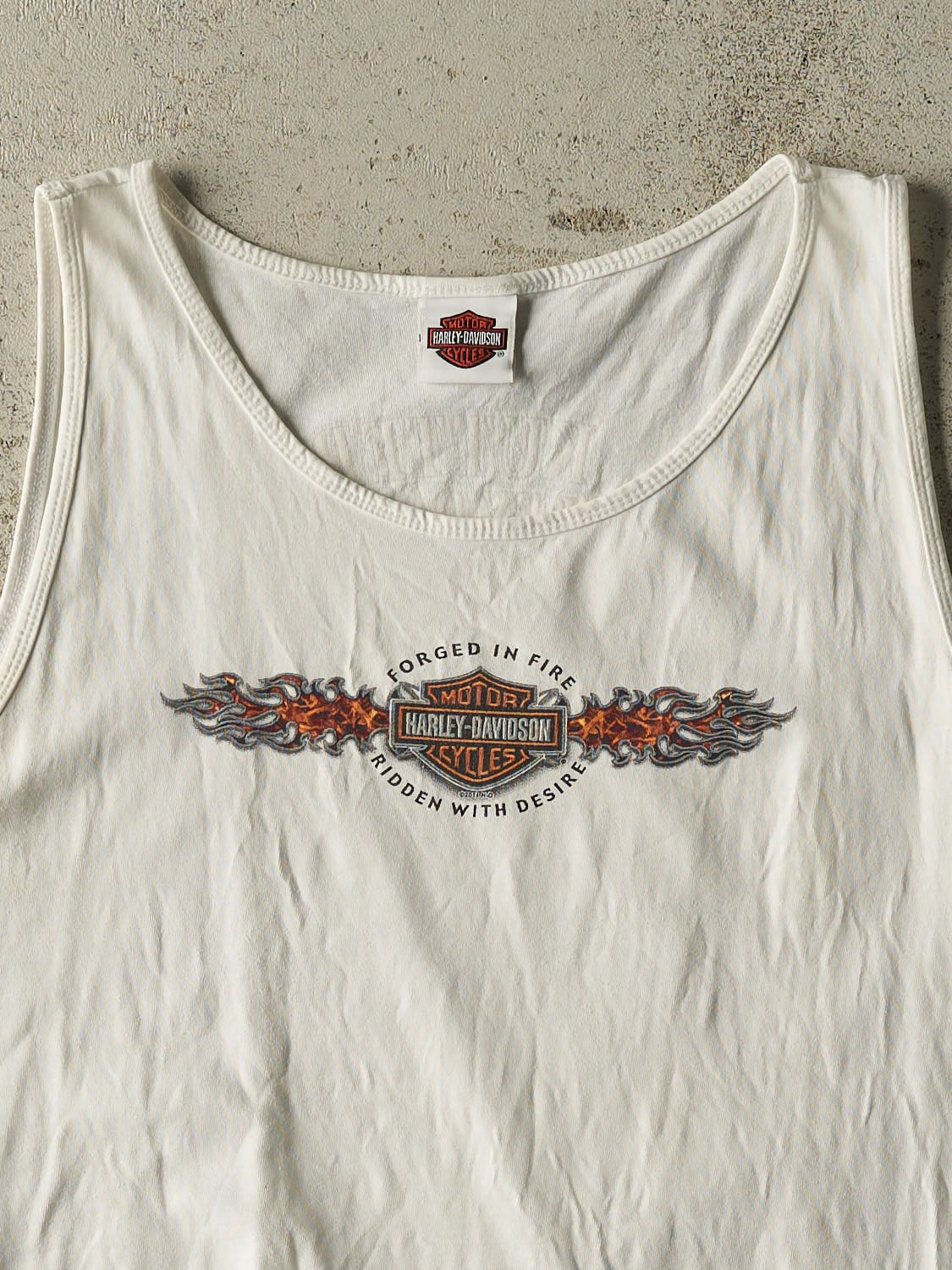Vintage 11' White Harley Davidson Janesville WI Tank (L/XL)
