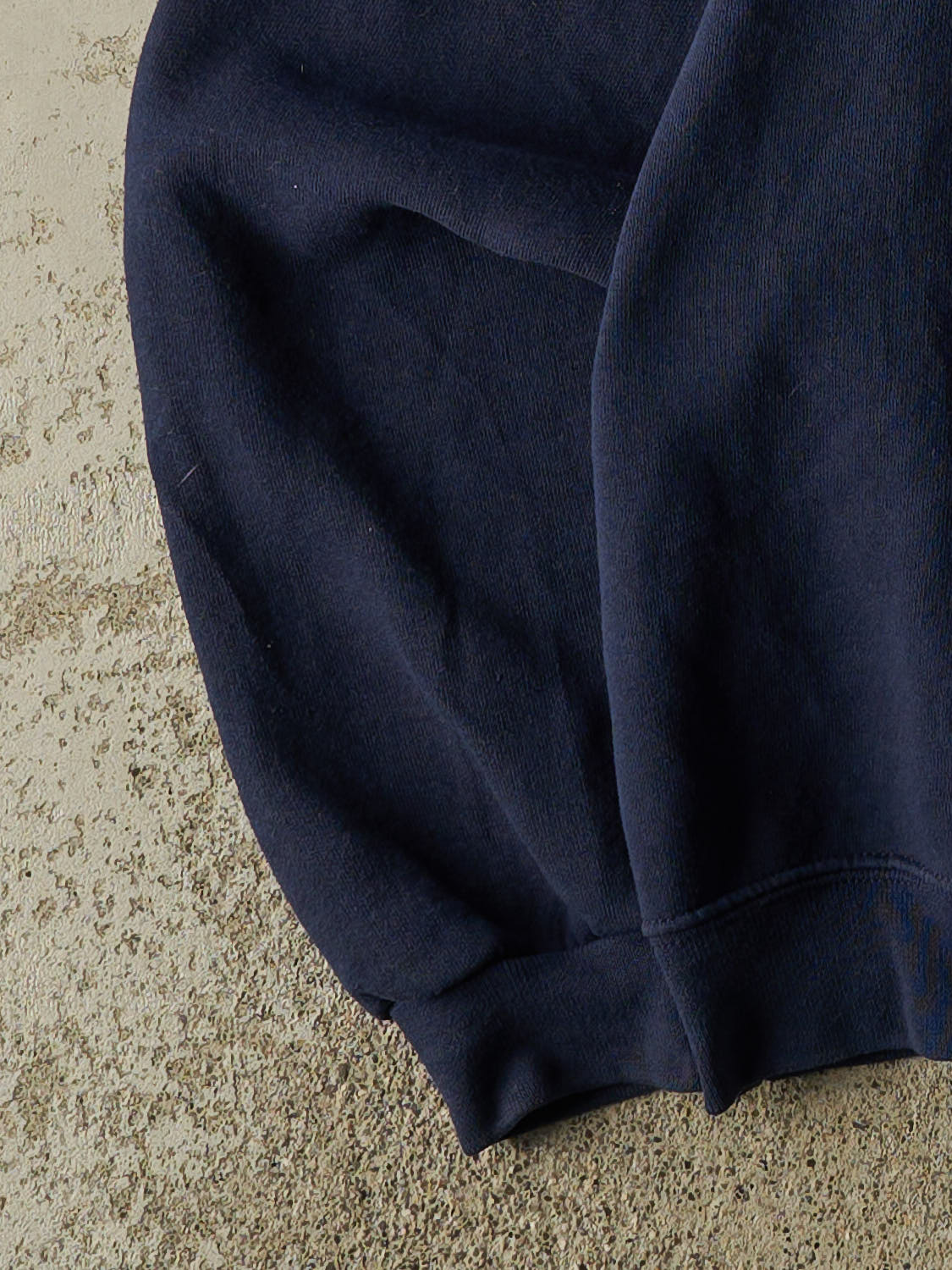 Vintage Y2K Navy Blue Russell Athletic Blank Crewneck (L/XL)