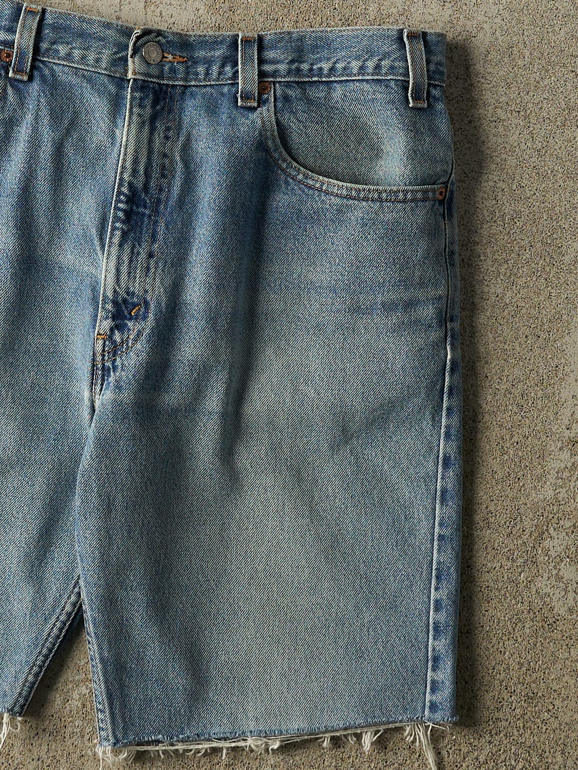 Vintage 90s Light Wash Levi's 505 Cut Off Jean Shorts (37x9.5)
