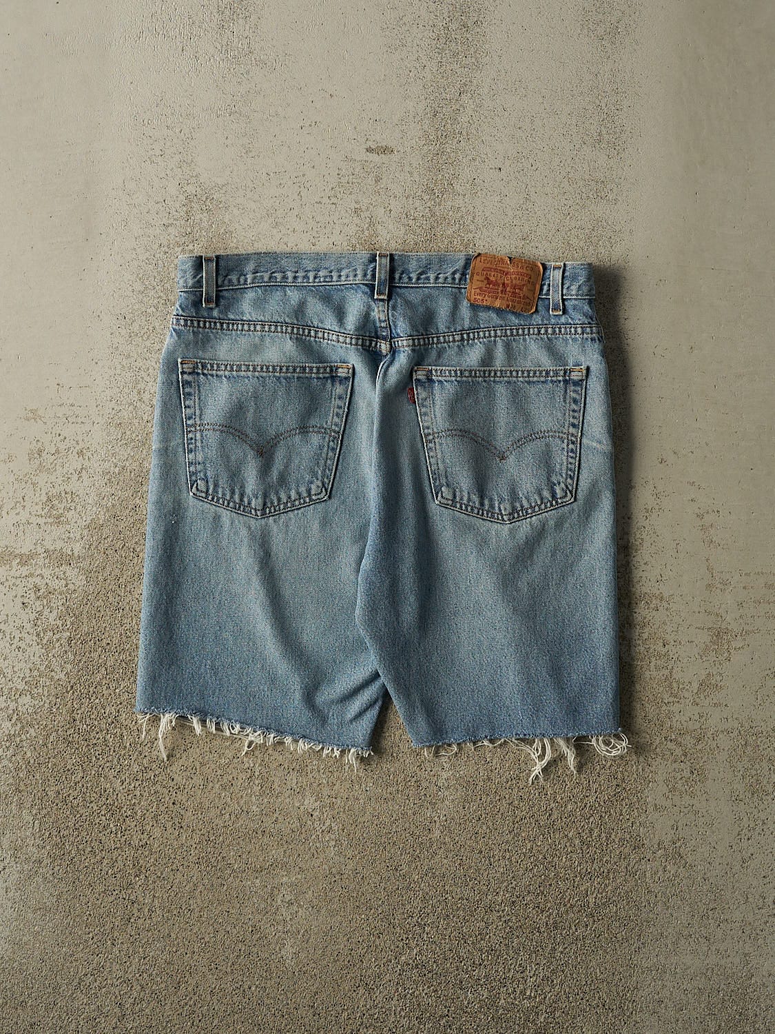 Vintage 90s Light Wash Levi's 505 Cut Off Jean Shorts (37x9.5)
