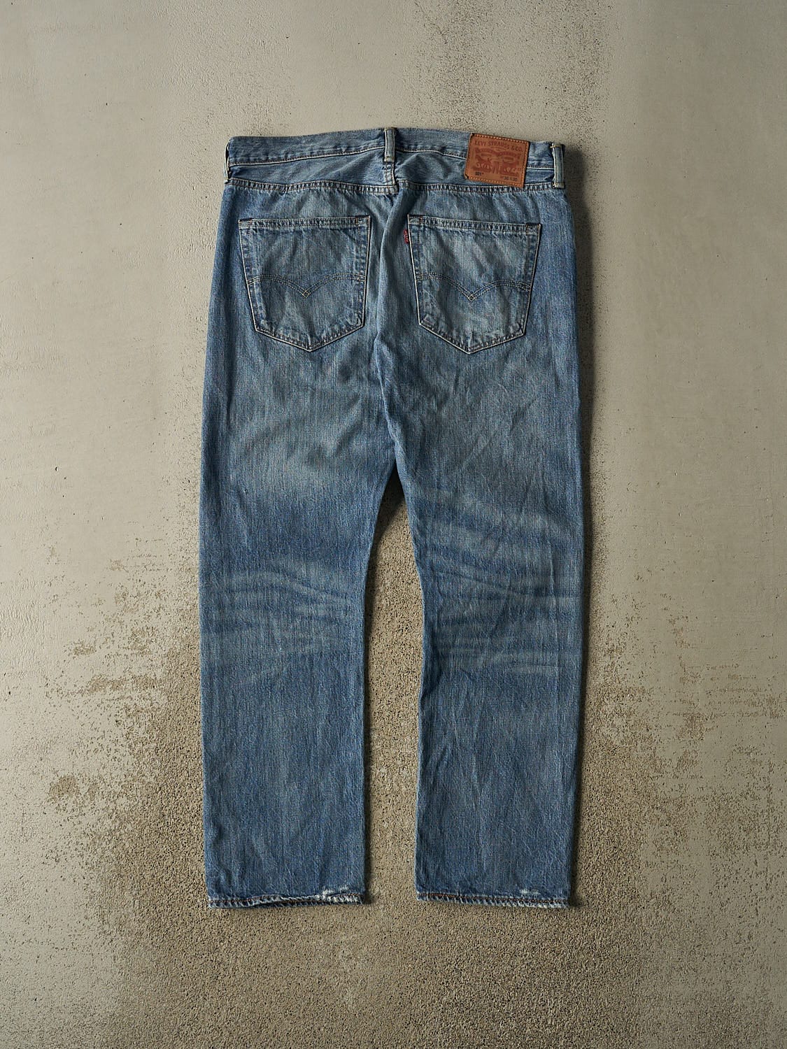 Vintage Y2K Dark Wash Levi's 501 Jeans (35x29.5)