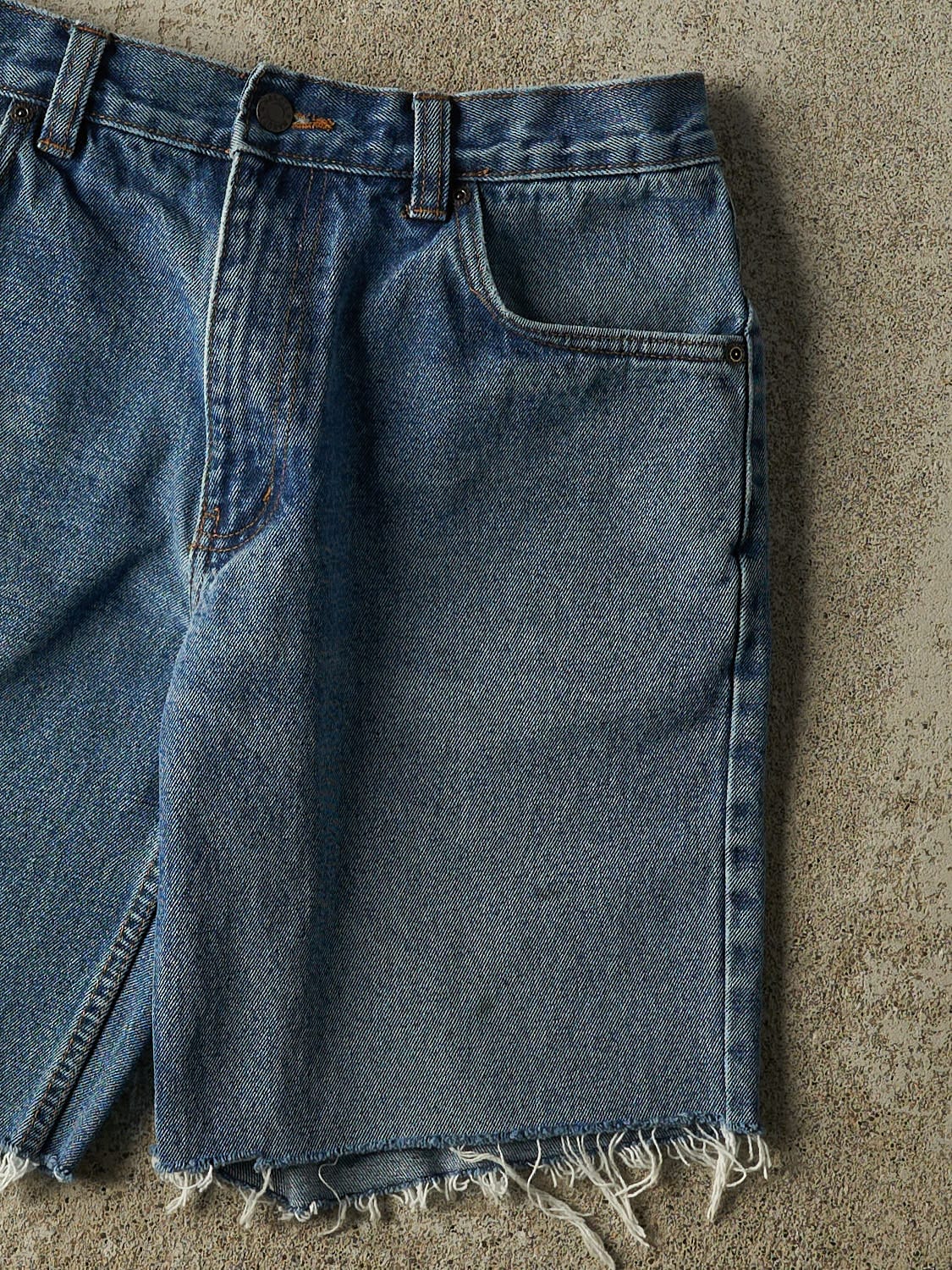 Vintage Y2K Dark Wash Dakota Cut Off Jean Shorts (31x8.5)
