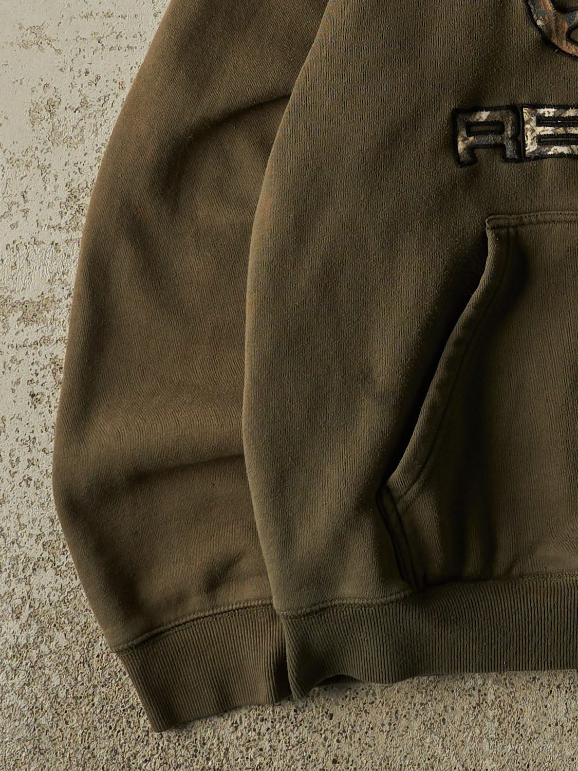 Vintage Y2K Green Realtree Embroidered Logo Hoodie (M/L)