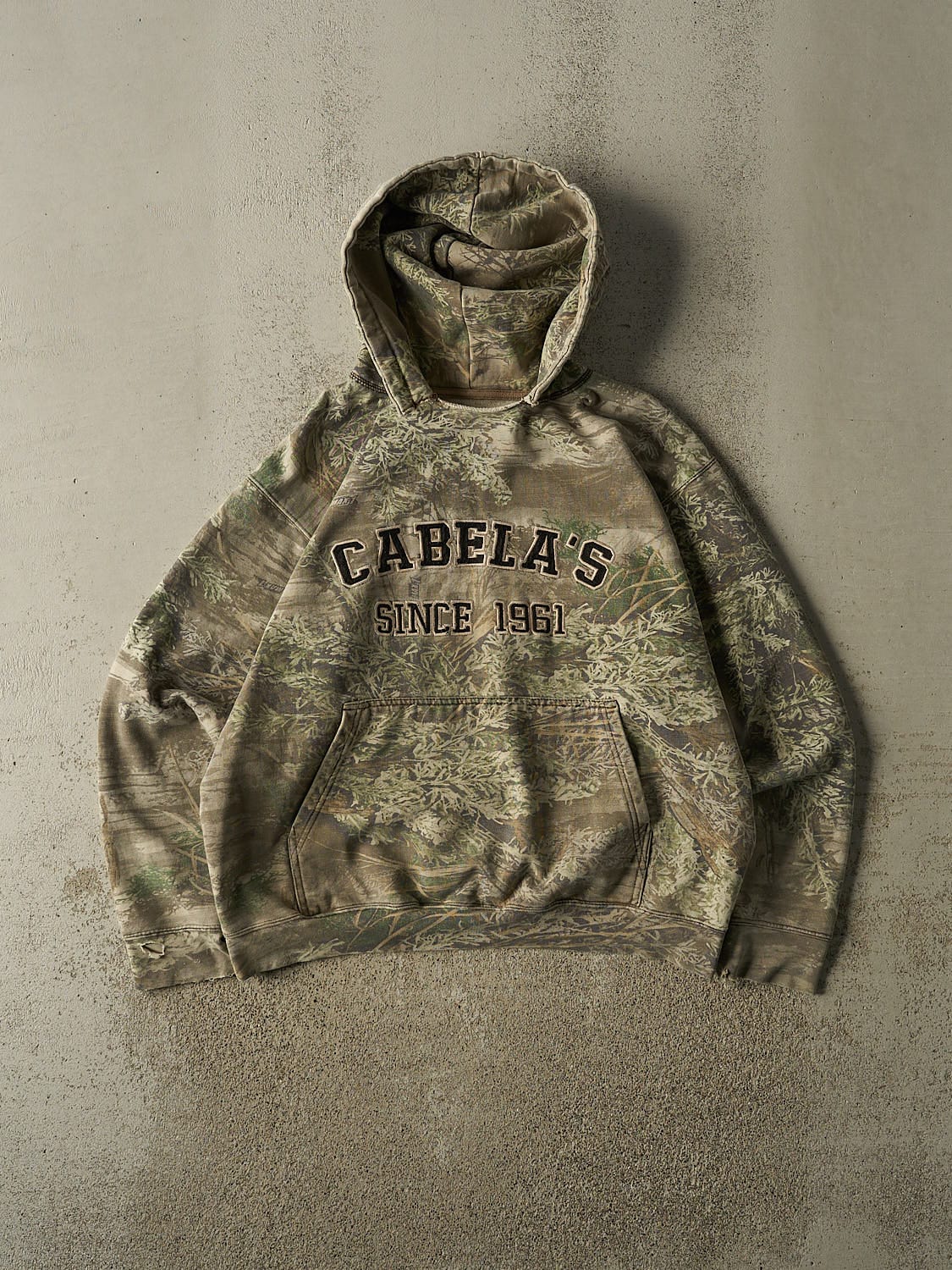 Vintage Y2K Camo Cabela's Embroidered Hoodie (L/XL)