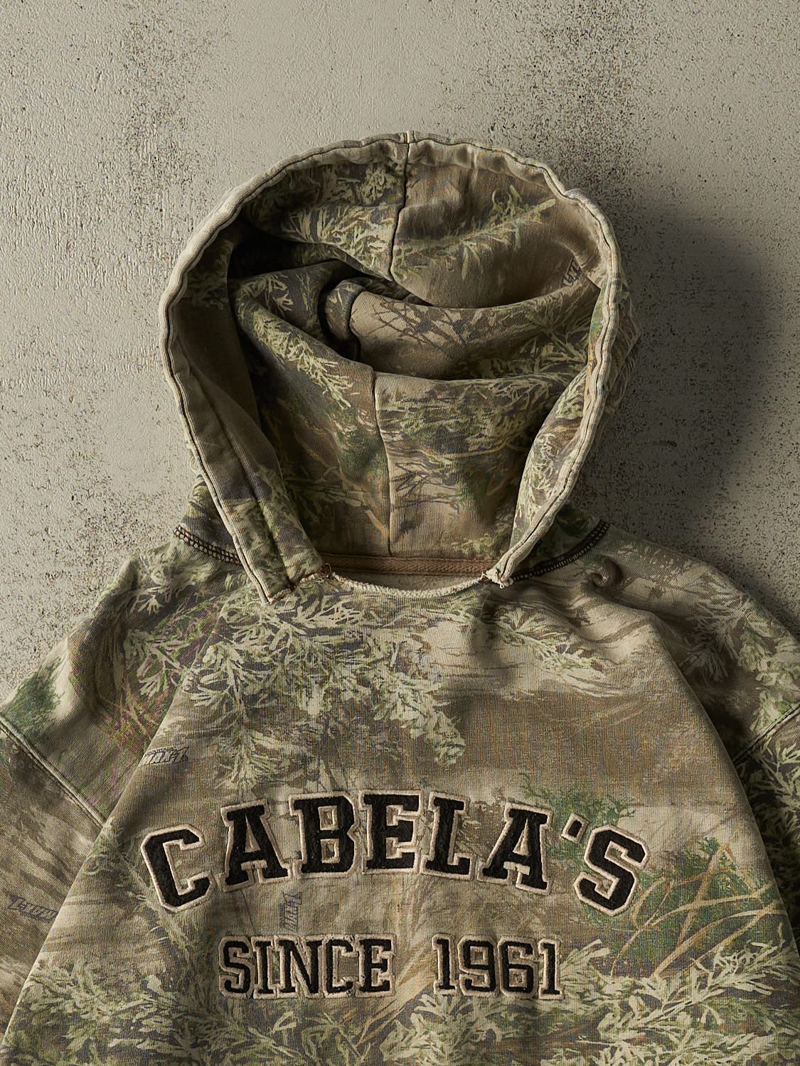 Vintage Y2K Camo Cabela's Embroidered Hoodie (L/XL)