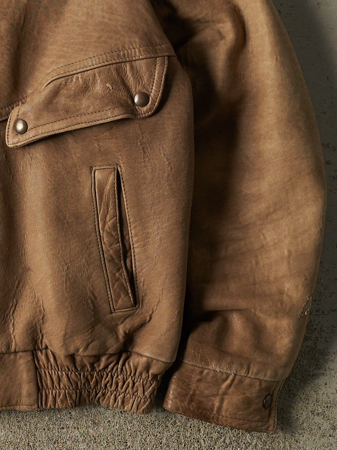 Vintage 80s Beige The Old Mill Leather Bomber Jacket (M/L)