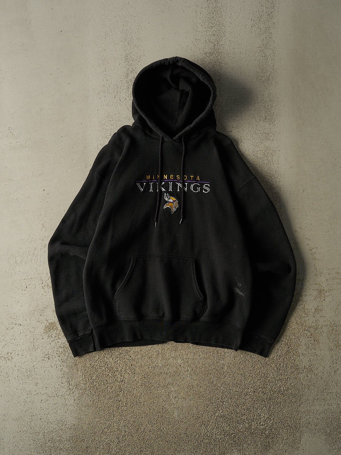 Vintage 90s Black Minnesota Vikings Embroidered Hoodie (L/XL)