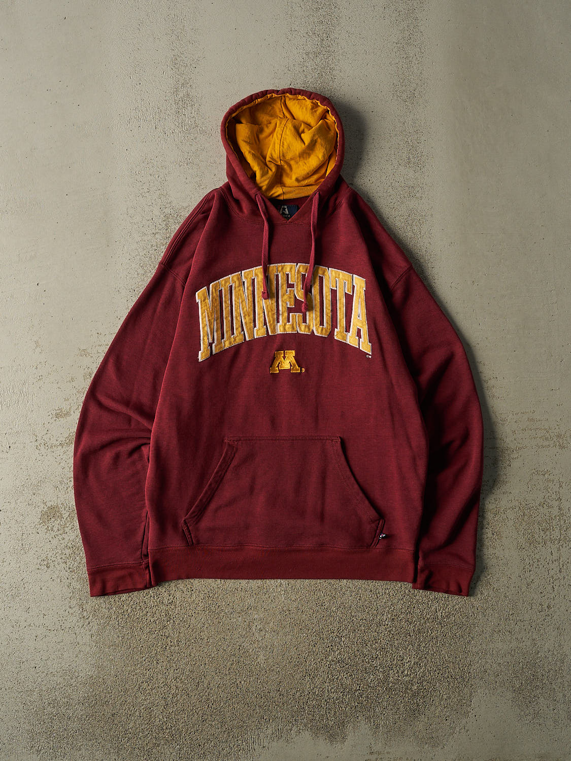 Vintage Y2K Burgundy University of Minnesota Hoodie (L)