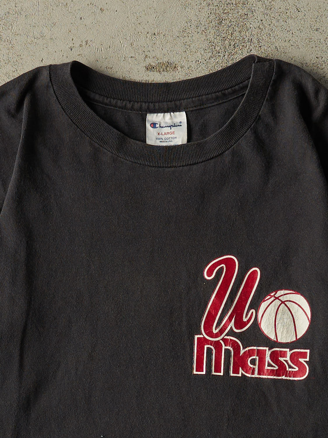 Vintage 90s Black University of Massachusetts Basketball Champion Tee (XL)