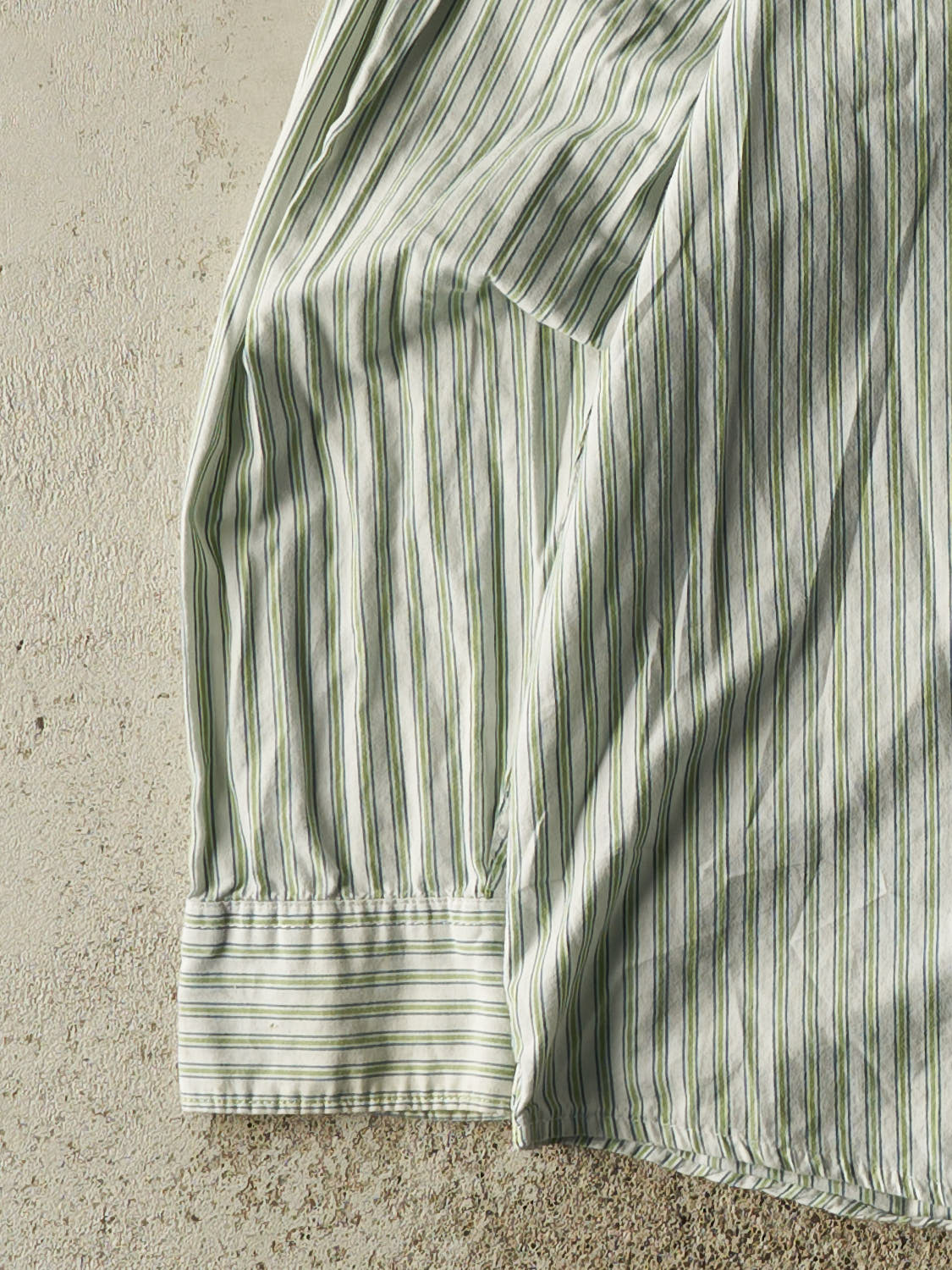 Vintage 90s Green Striped Long Sleeve Button Up (XL/XXL)