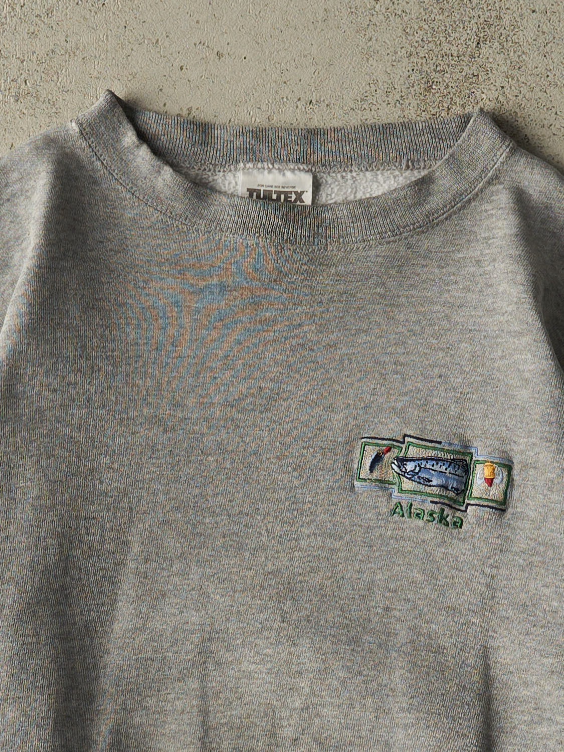 Vintage 90s Grey Alaska Embroidered Crewneck (L/XL)