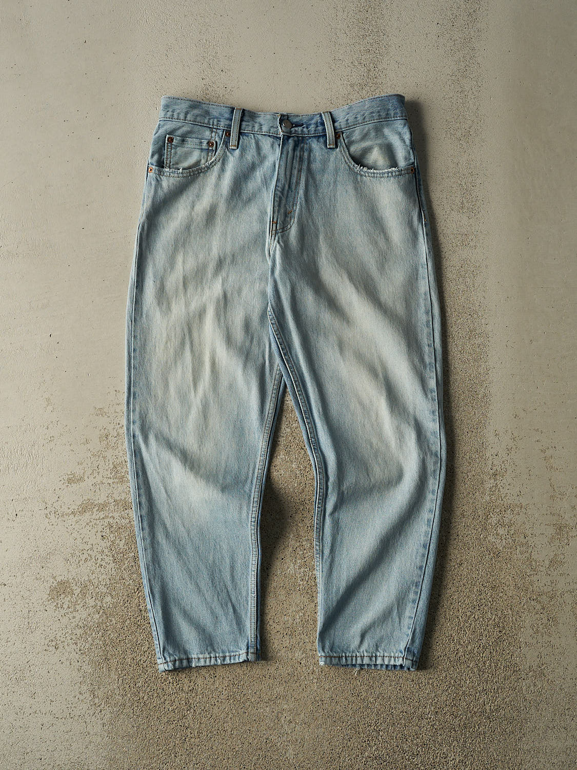 Vintage Y2K Light Wash Levi's 550 Jeans (33x28.5)