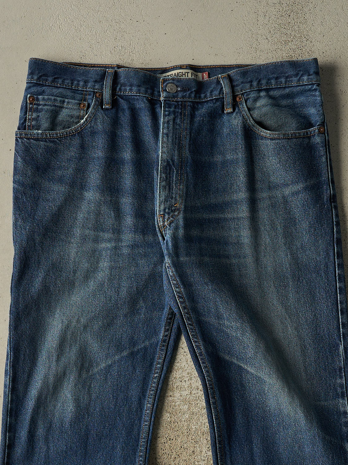 Vintage Y2K Dark Wash Levi's 505 Jeans (38x31.5)