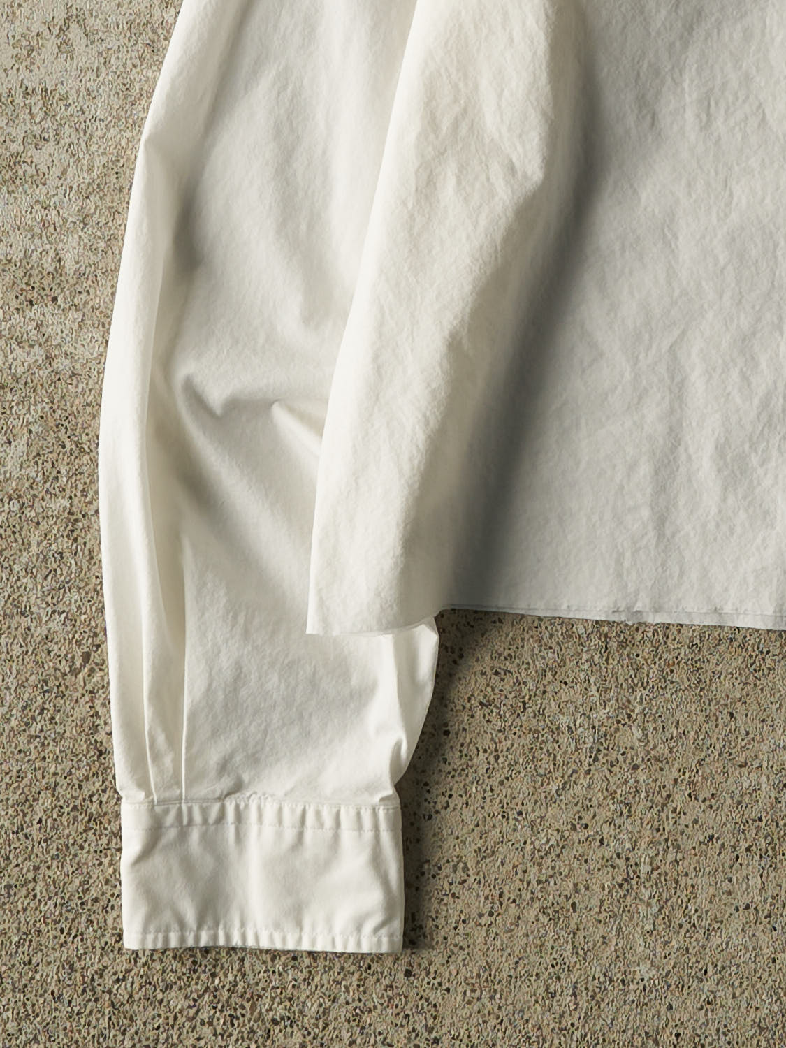 Vintage Y2K White Polo Cropped Long Sleeve Button Up (XS/S)