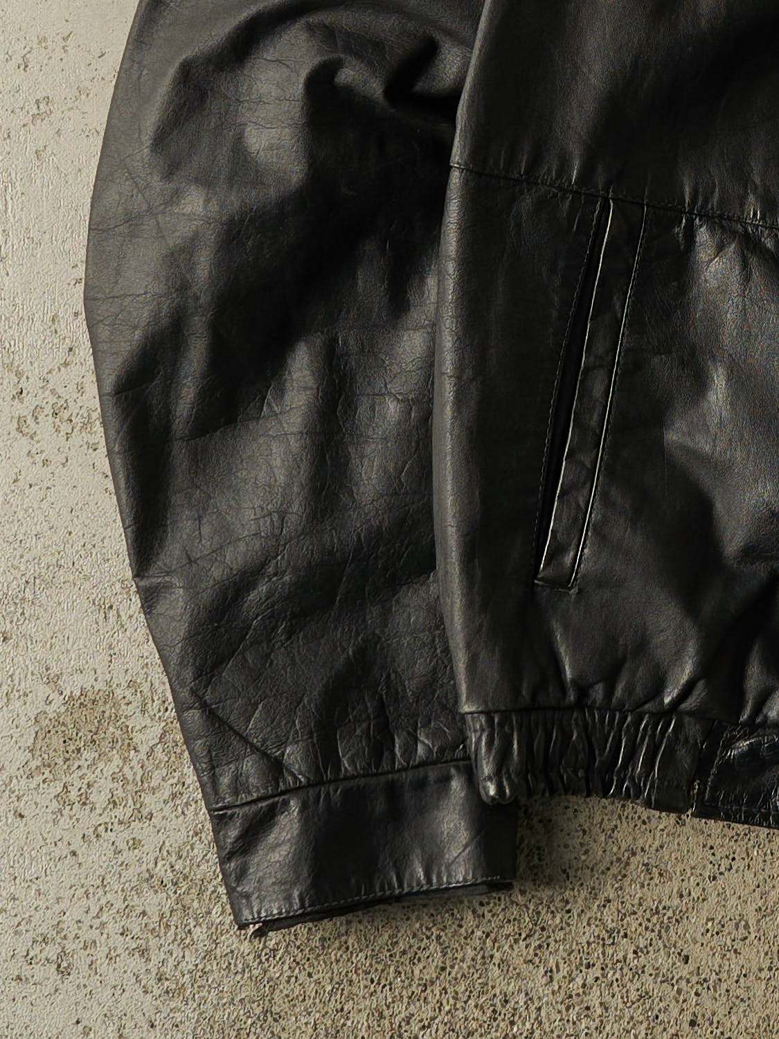 Vintage 90s Black Leather Jacket (S/M)