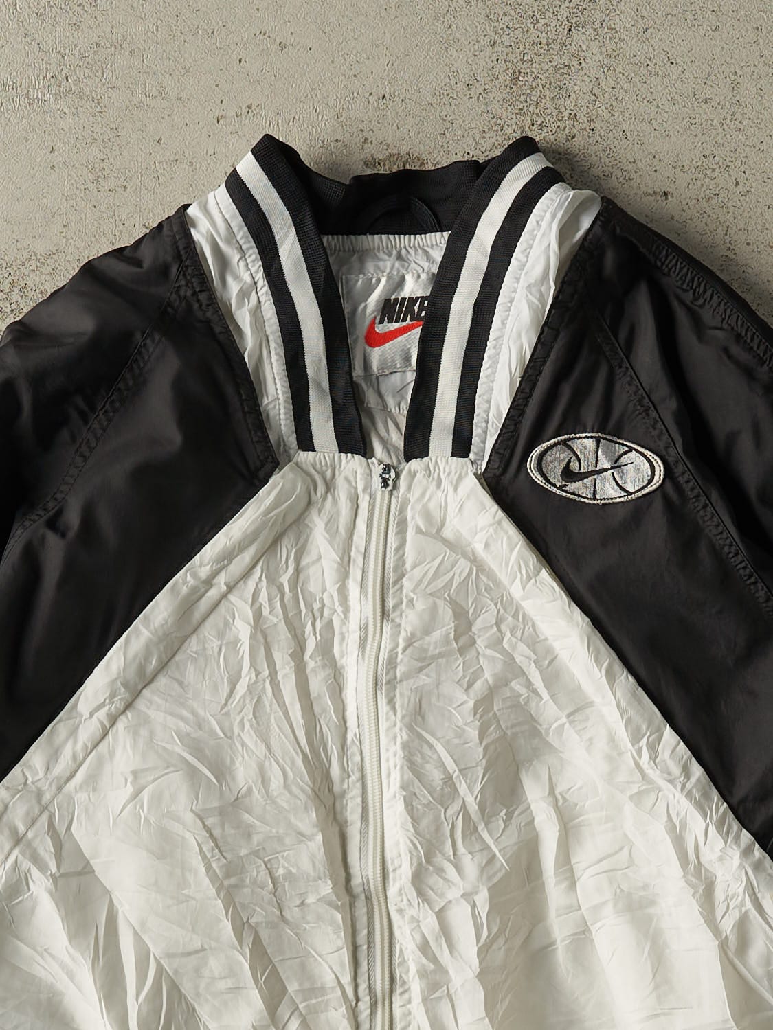 Vintage 90s Black & White Nike Basketball Embroidered Windbreaker Jacket (S/M)