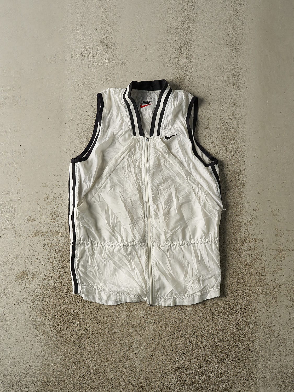 Vintage 90s Black & White Nike Basketball Embroidered Windbreaker Jacket (S/M)