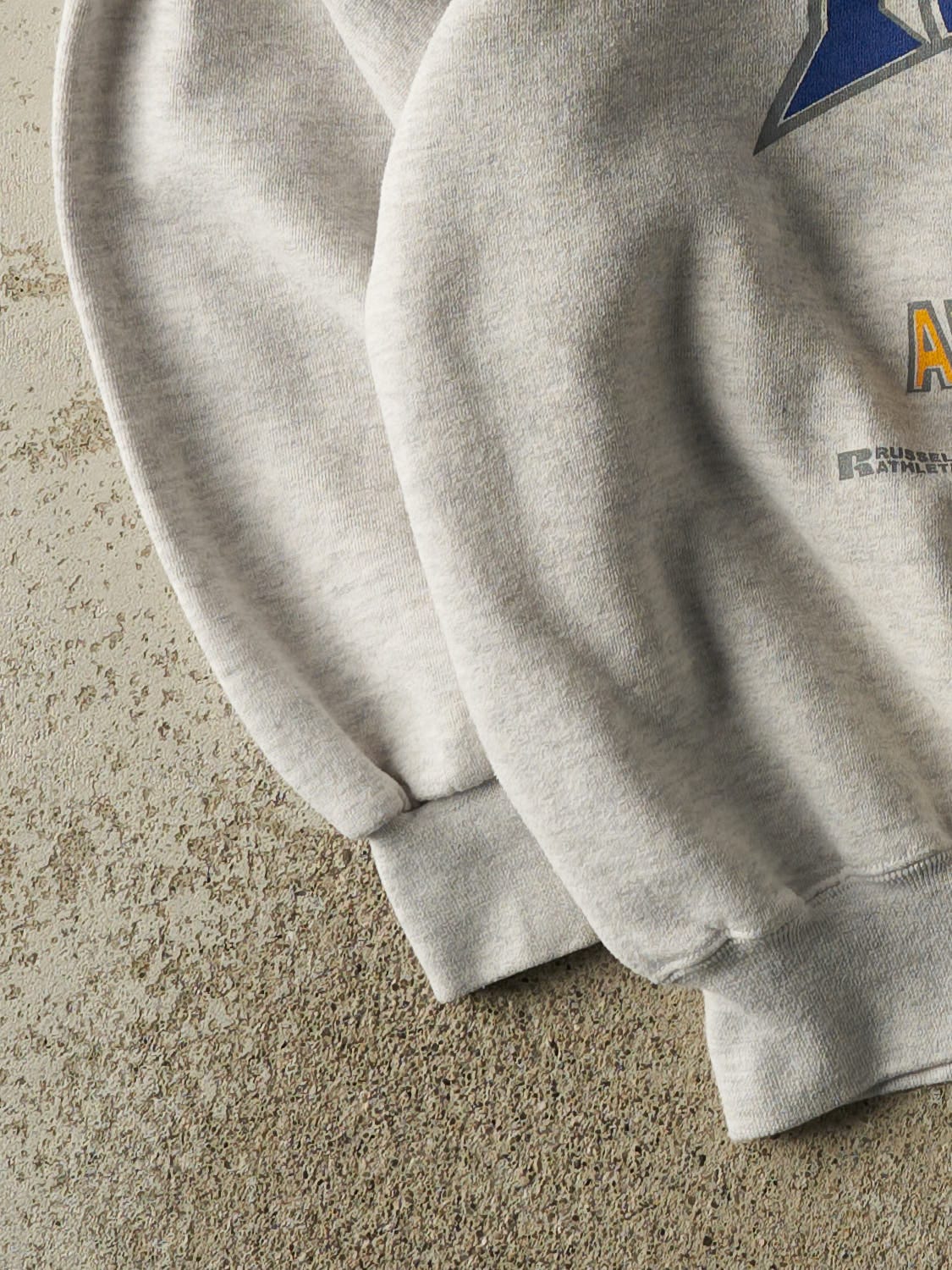Vintage 95' Heather Grey Russell Athletic St Louis Rams Crewneck (XL/XXL)