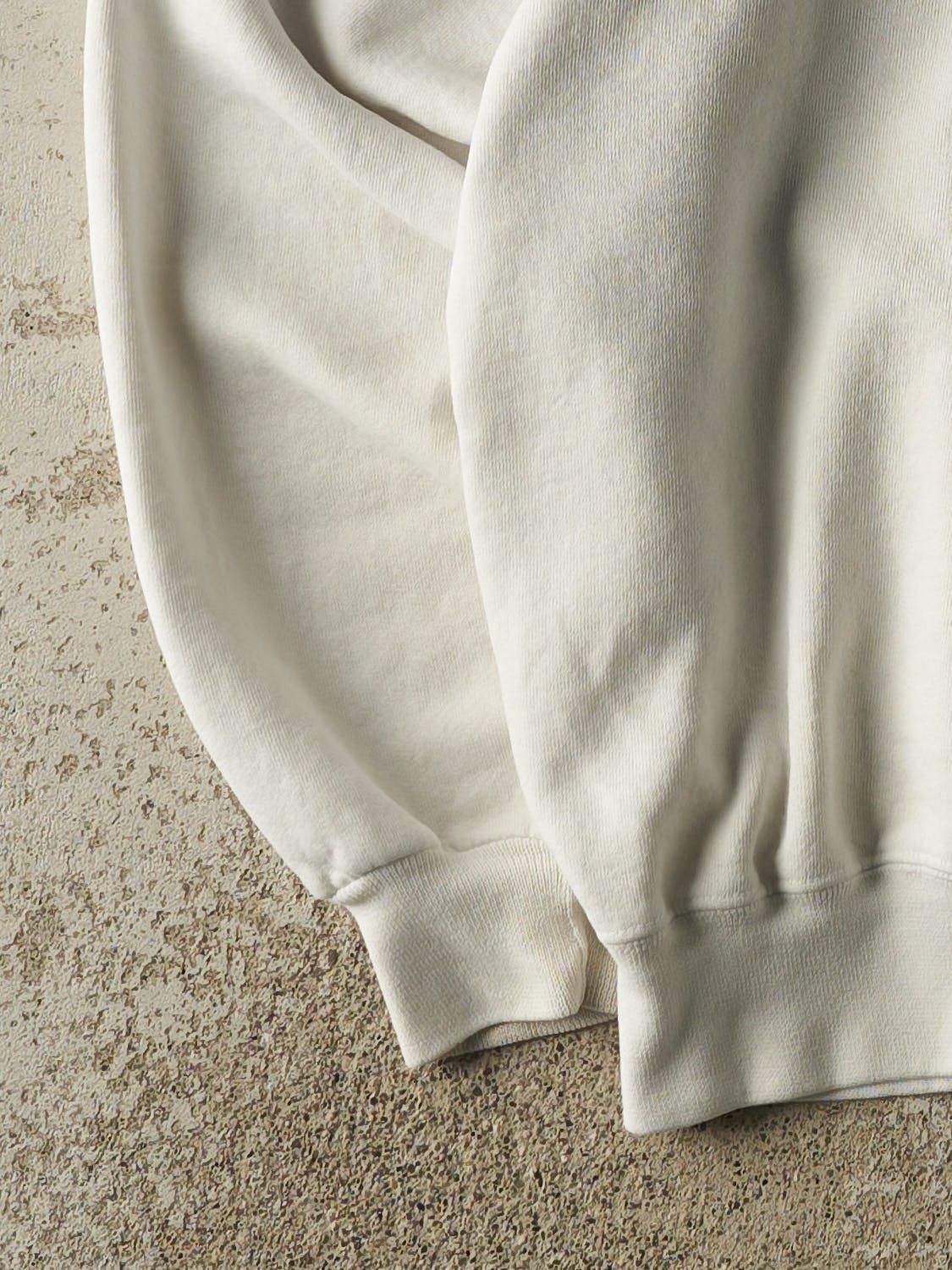 Vintage 90s White Hard Rock Cafe Cancun Crewneck (M/L)