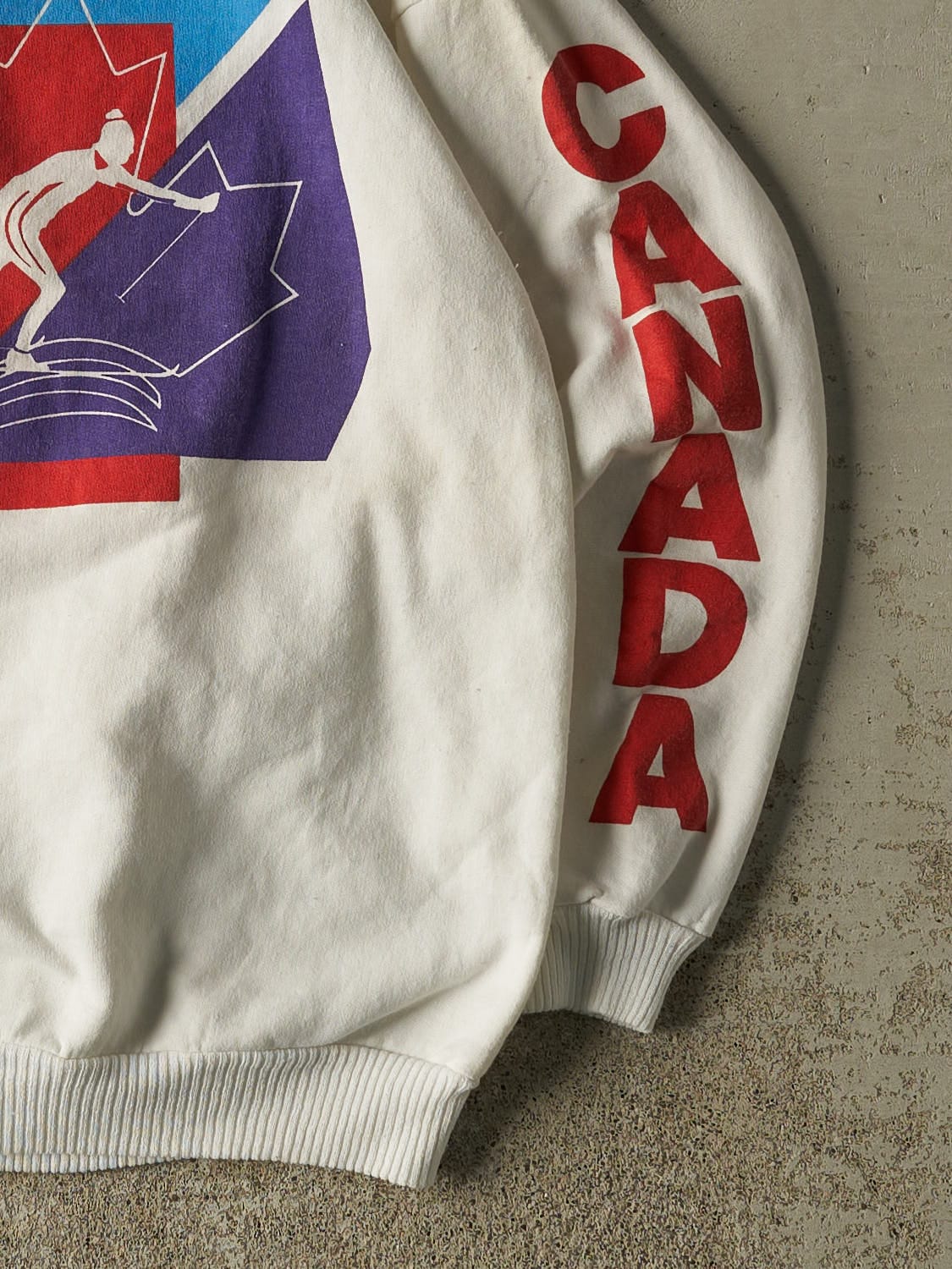 Vintage 80s White Canada Skiing Crewneck (M/L)
