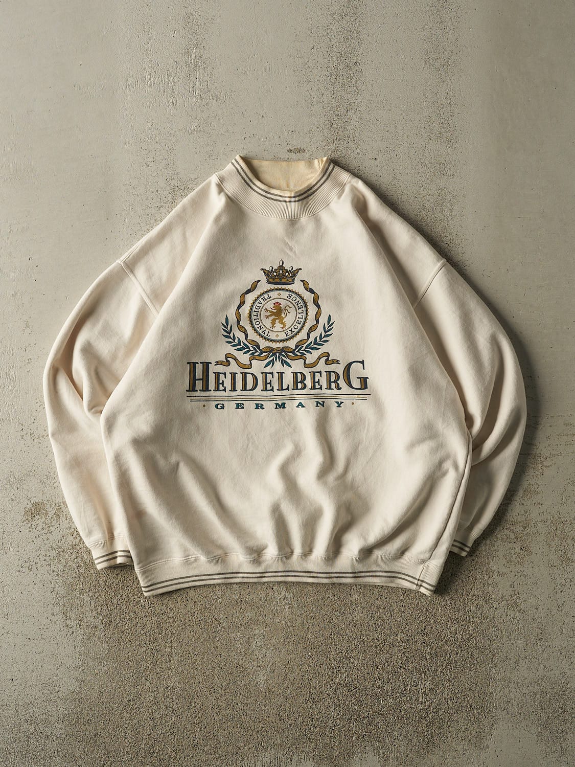 Vintage 90s Beige Heidelberg Germany Crewneck (XXL)