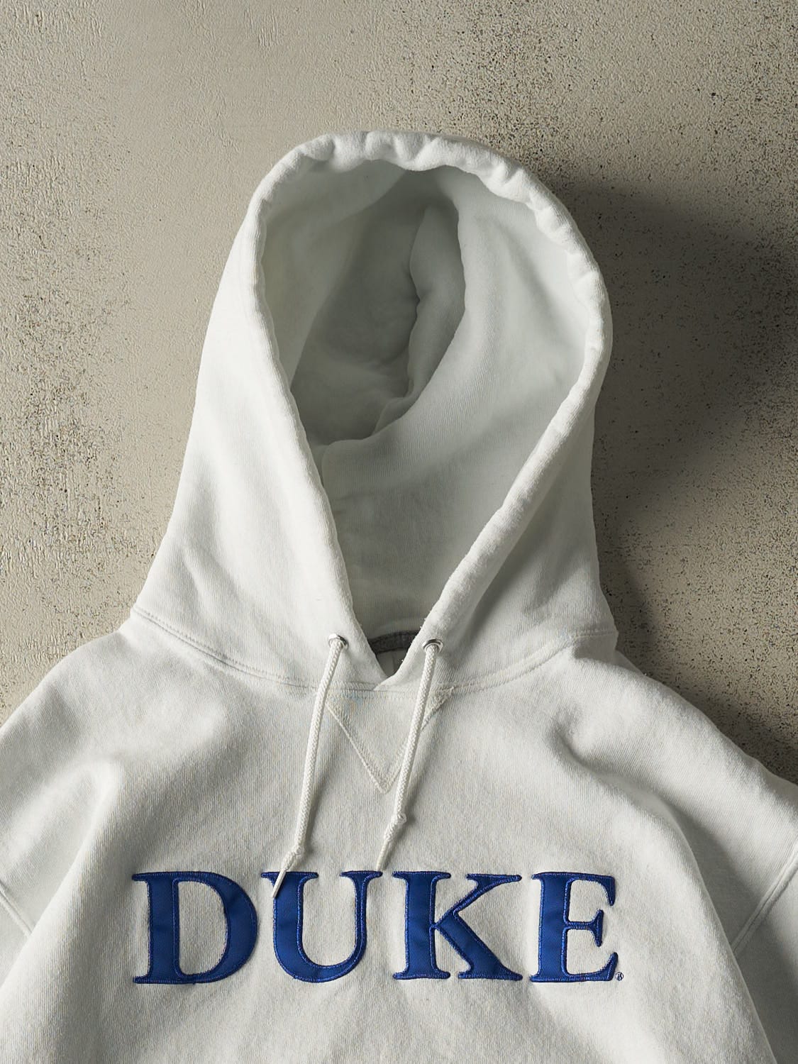 Vintage Y2K White Russell Athletic Duke University Hoodie (L/XL)