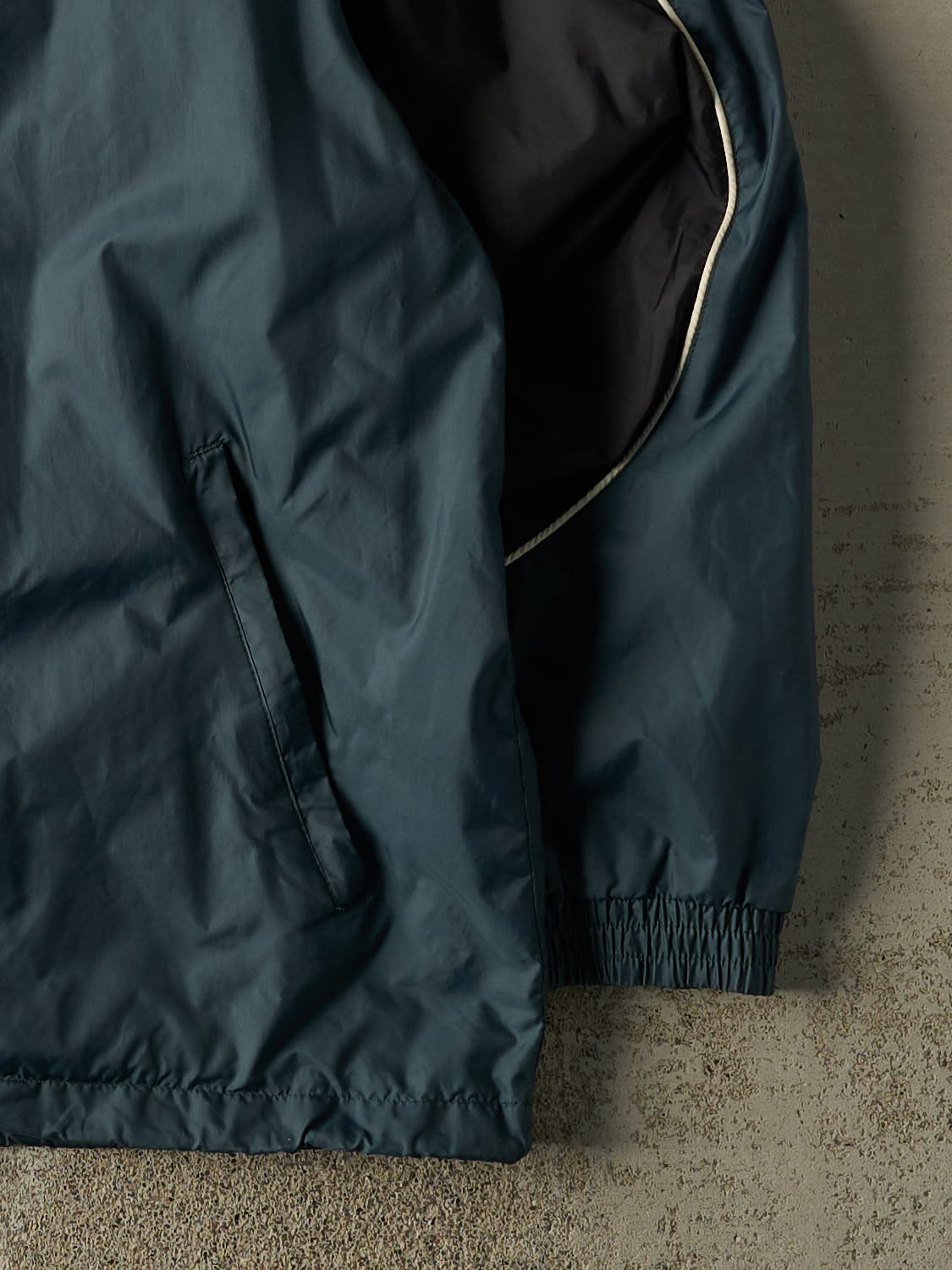 Vintage 90s Green Umbro Embroidered Windbreaker Jacket (XXL/XXXL)