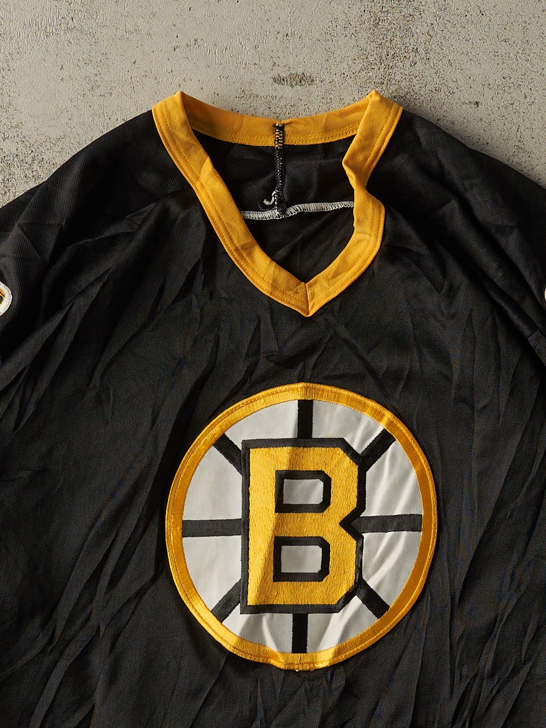 Vintage Y2K Black Boston Bruins Hockey Jersey (L/XL)