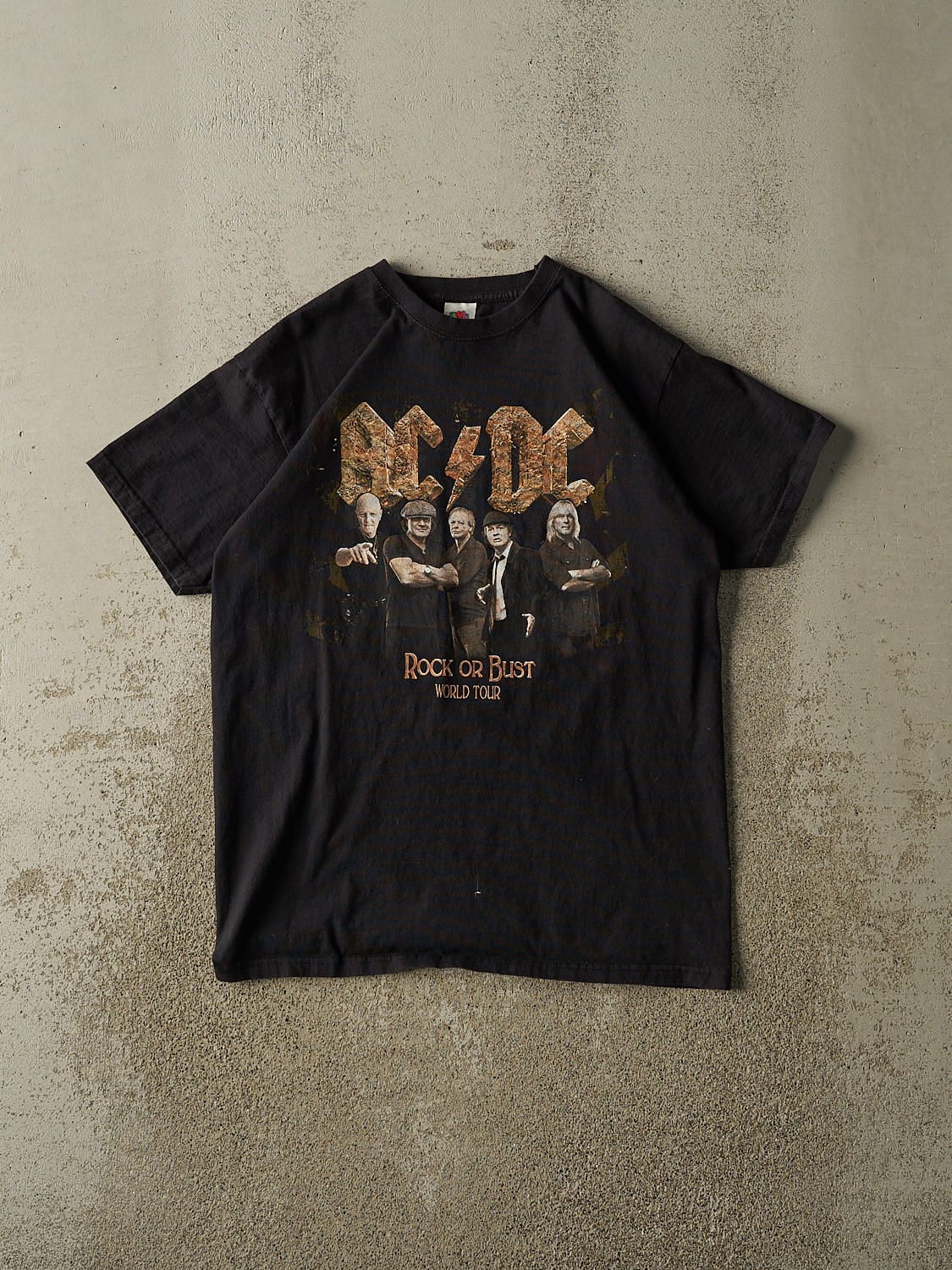 Vintage 15' Black AC/DC "Rock or Bust" World Tour Tee (S/M)